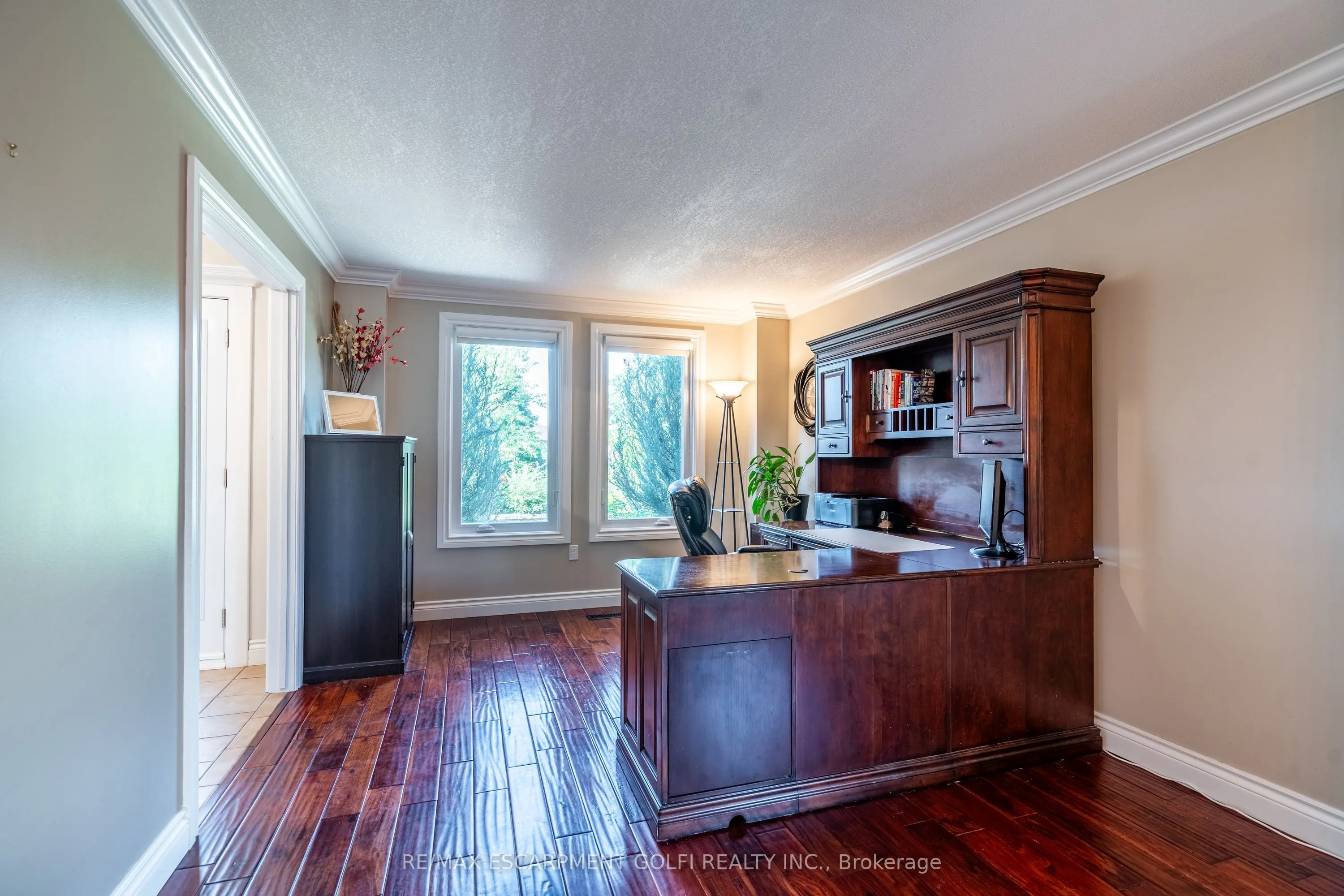 41 Hearthside Crescent