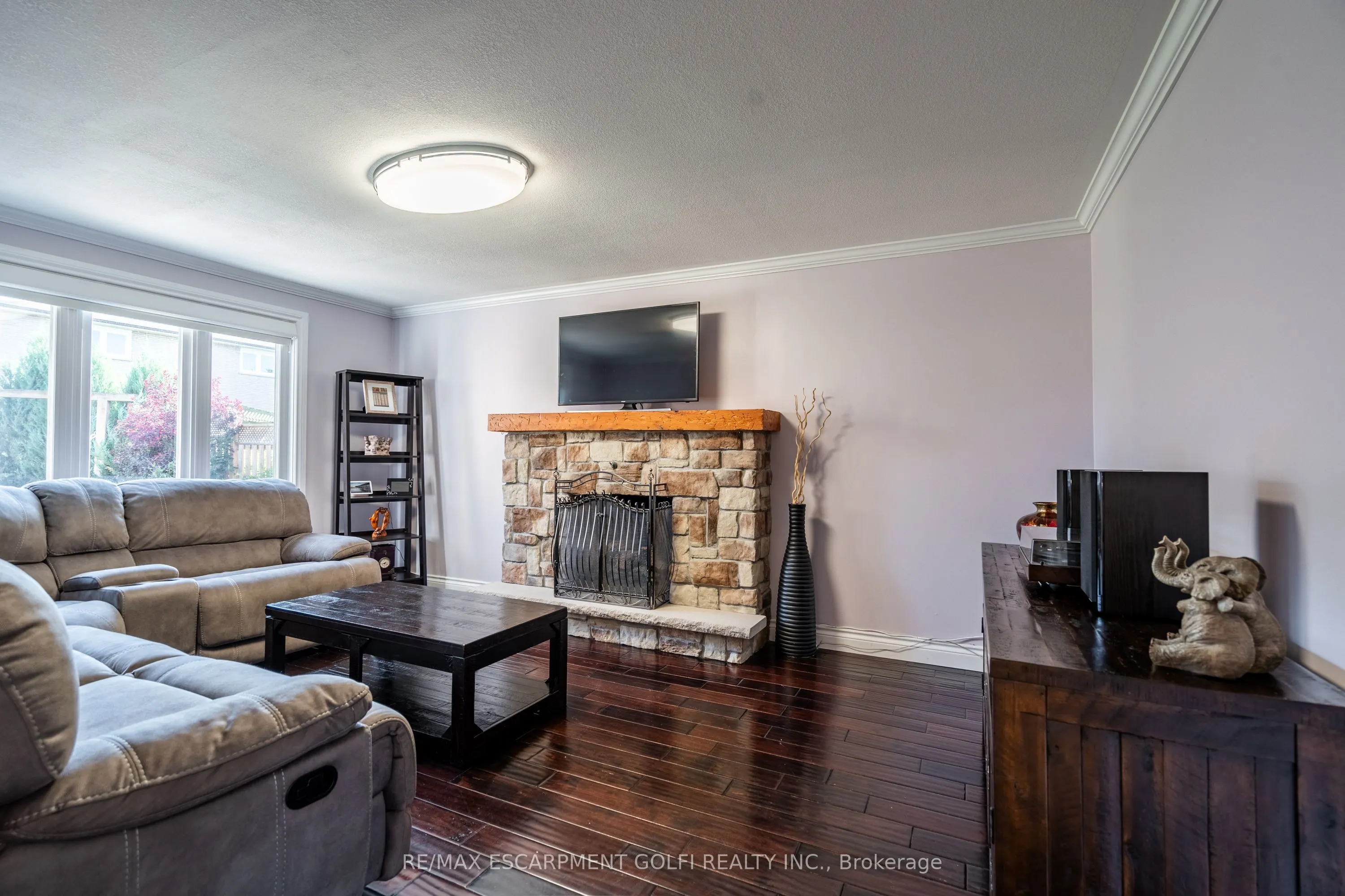 41 Hearthside Crescent