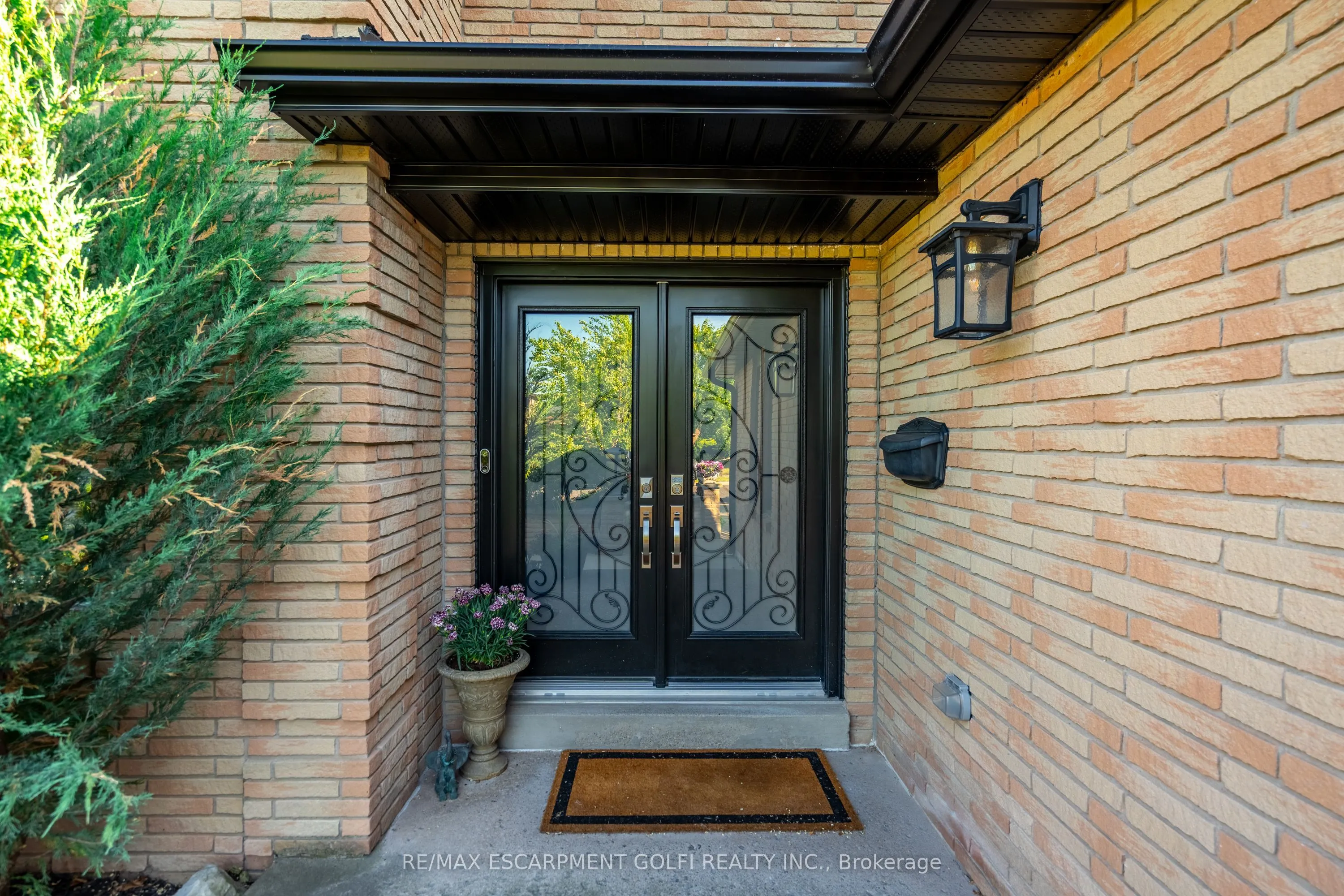 41 Hearthside Crescent