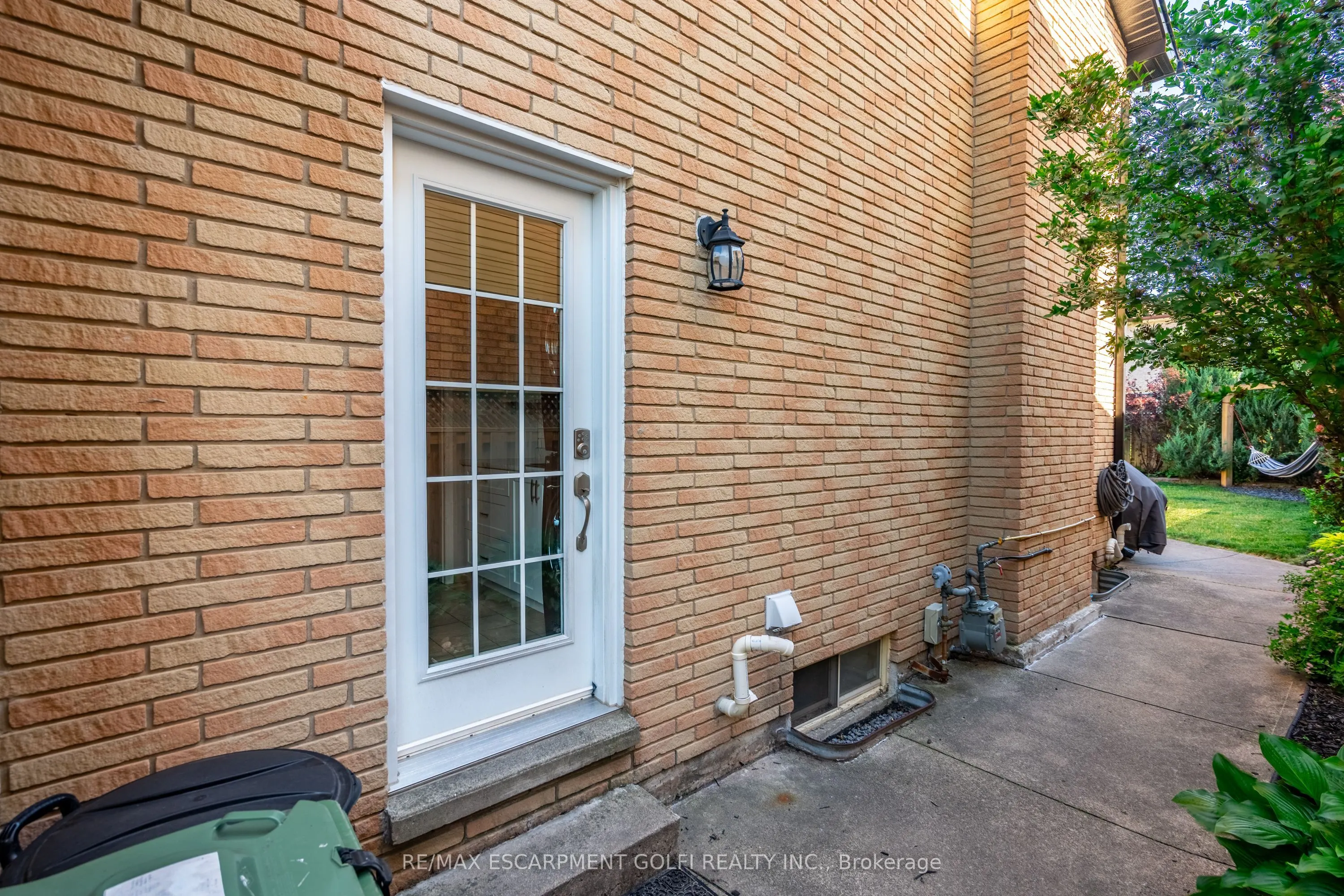 41 Hearthside Crescent