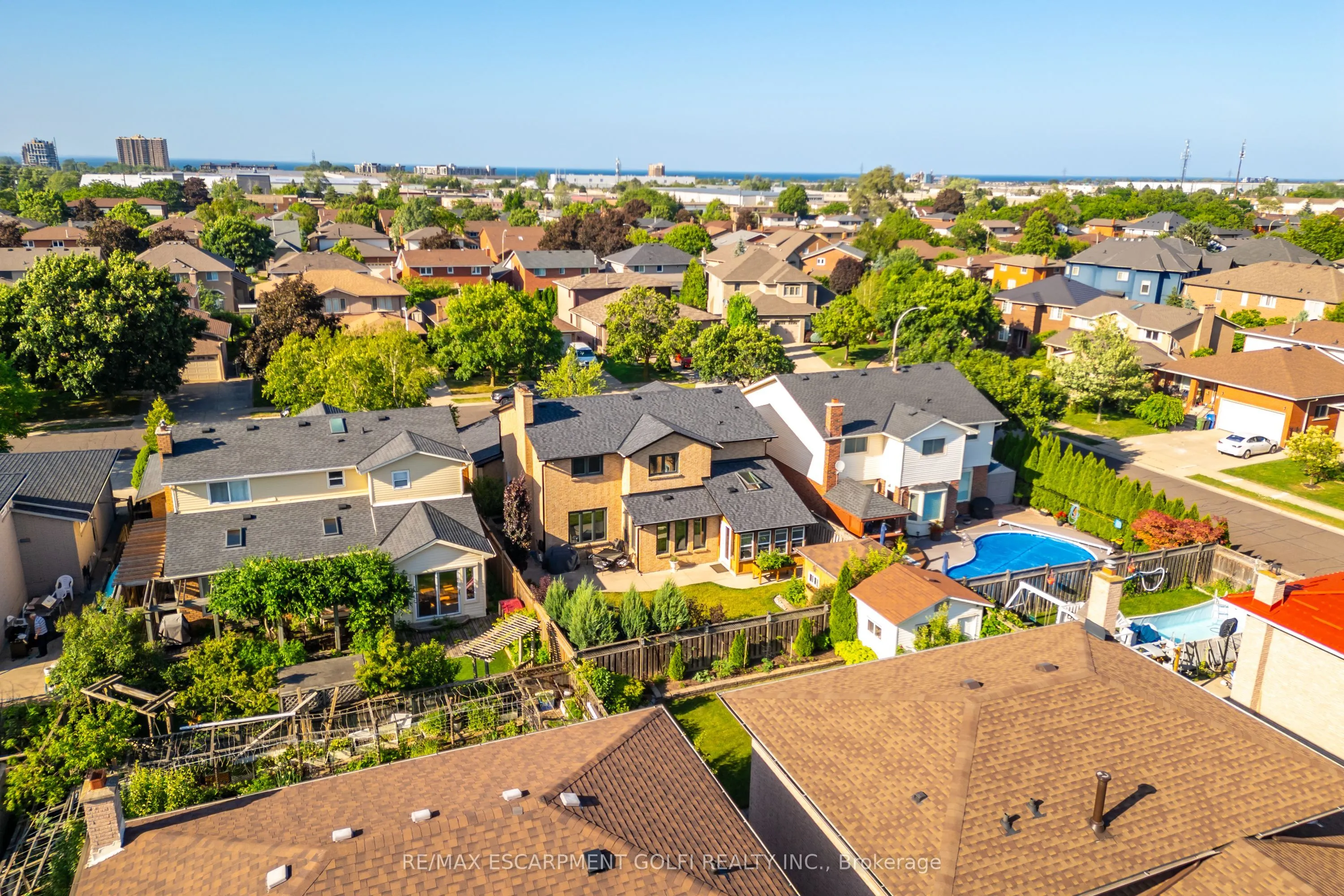 41 Hearthside Crescent