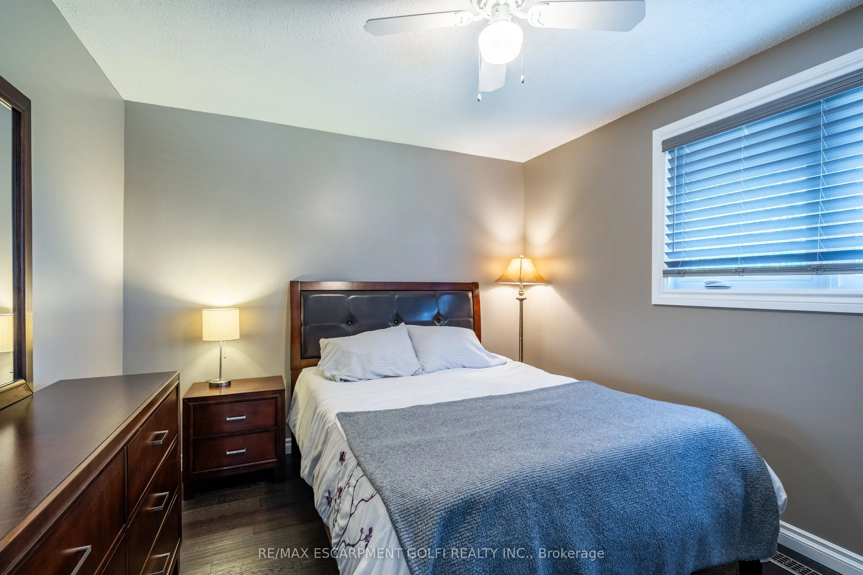 41 Hearthside Crescent