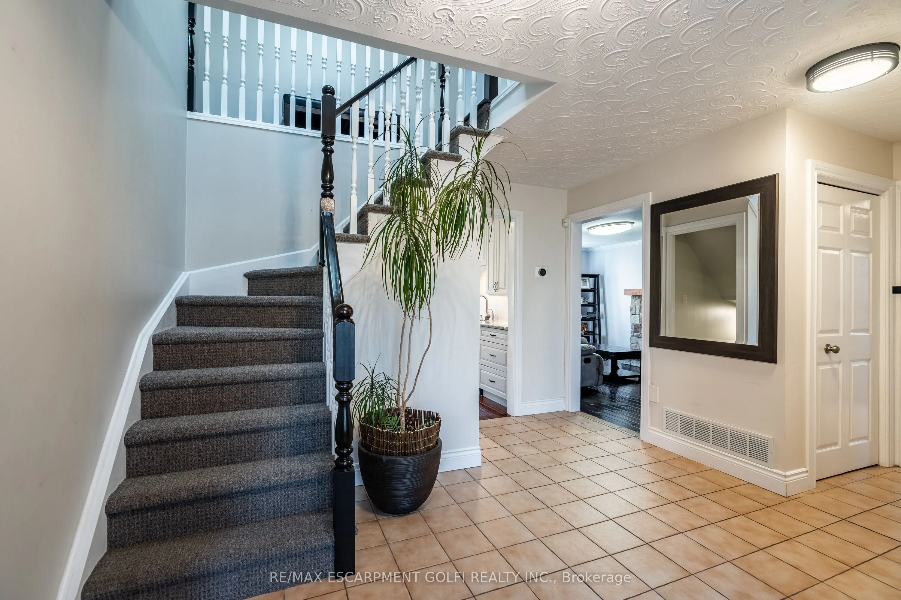 41 Hearthside Crescent