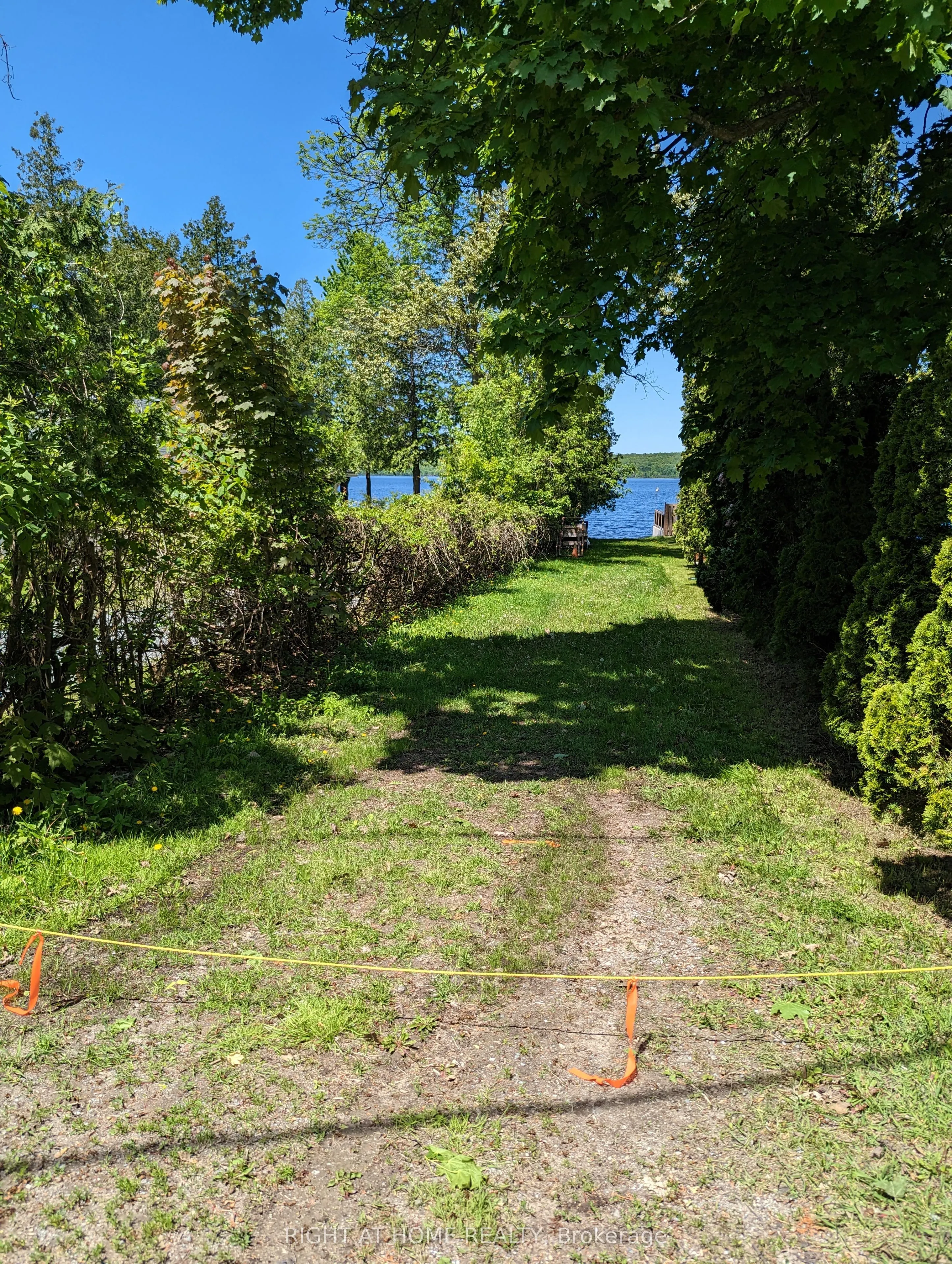 4 Lakeshore Road