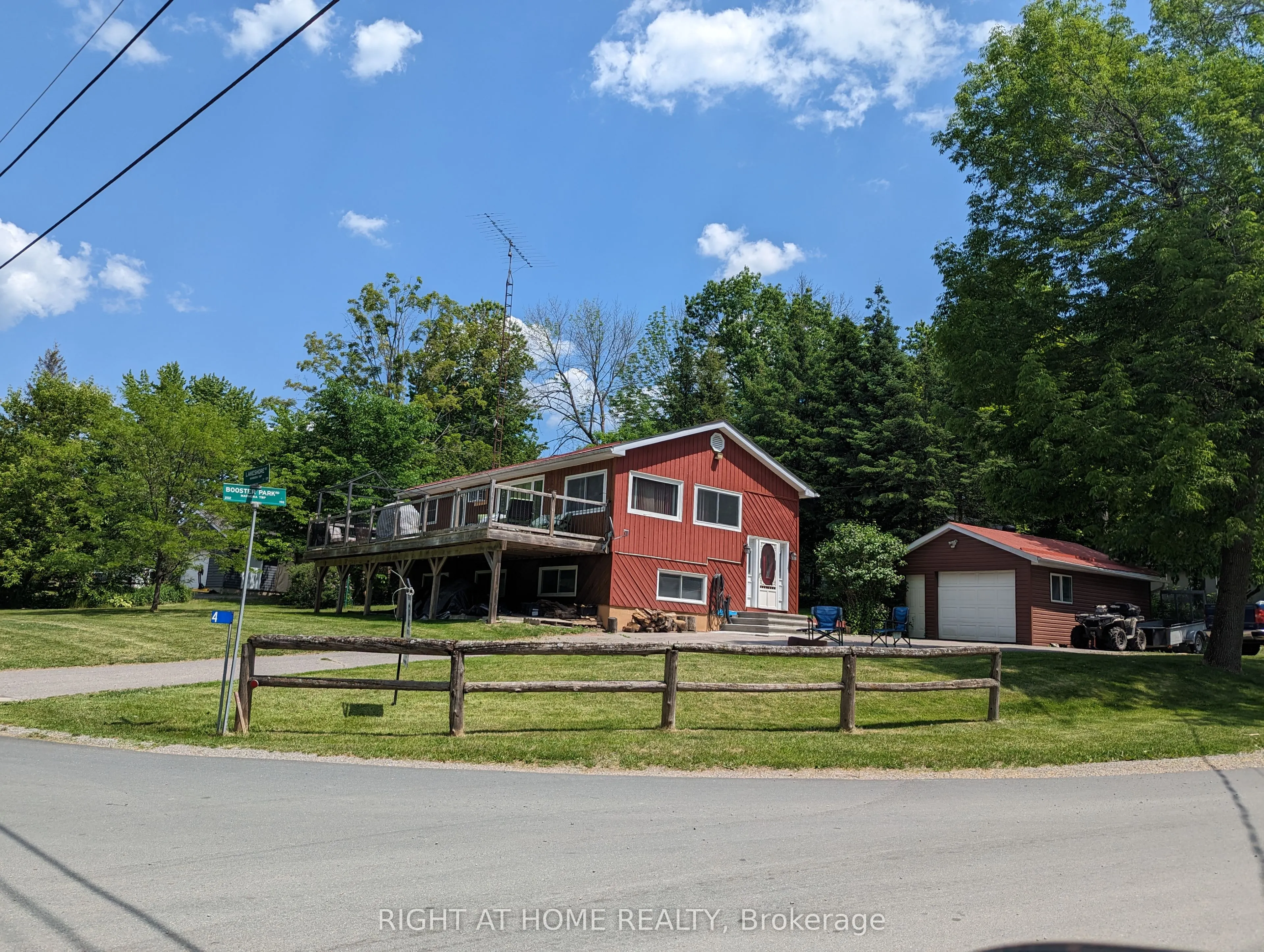4 Lakeshore Road
