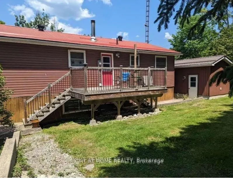 4 Lakeshore Road