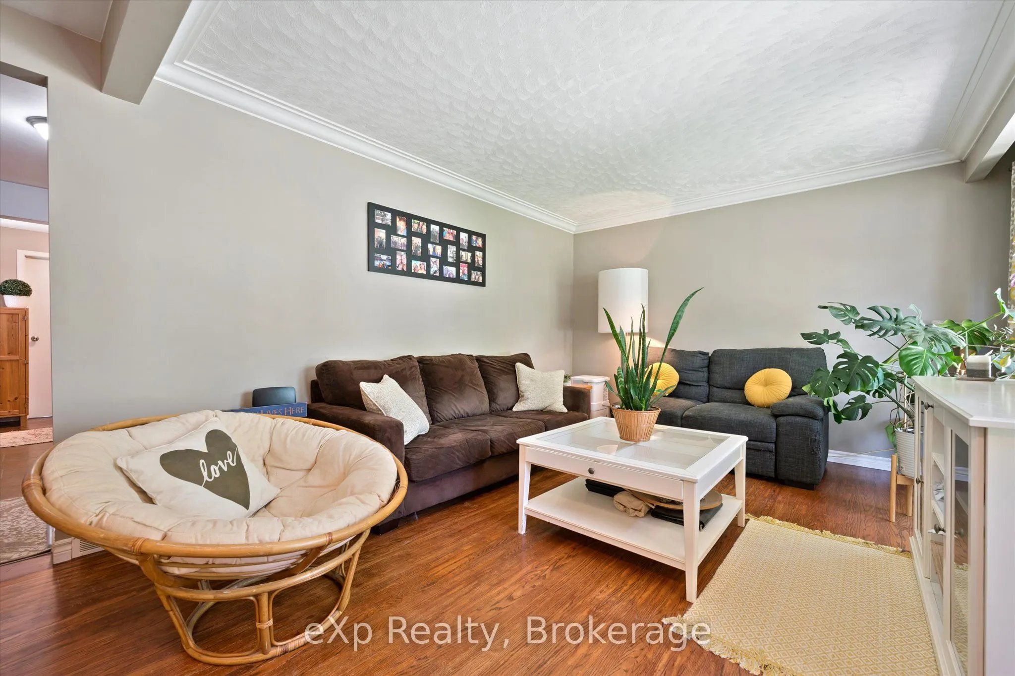 550 Elora Street