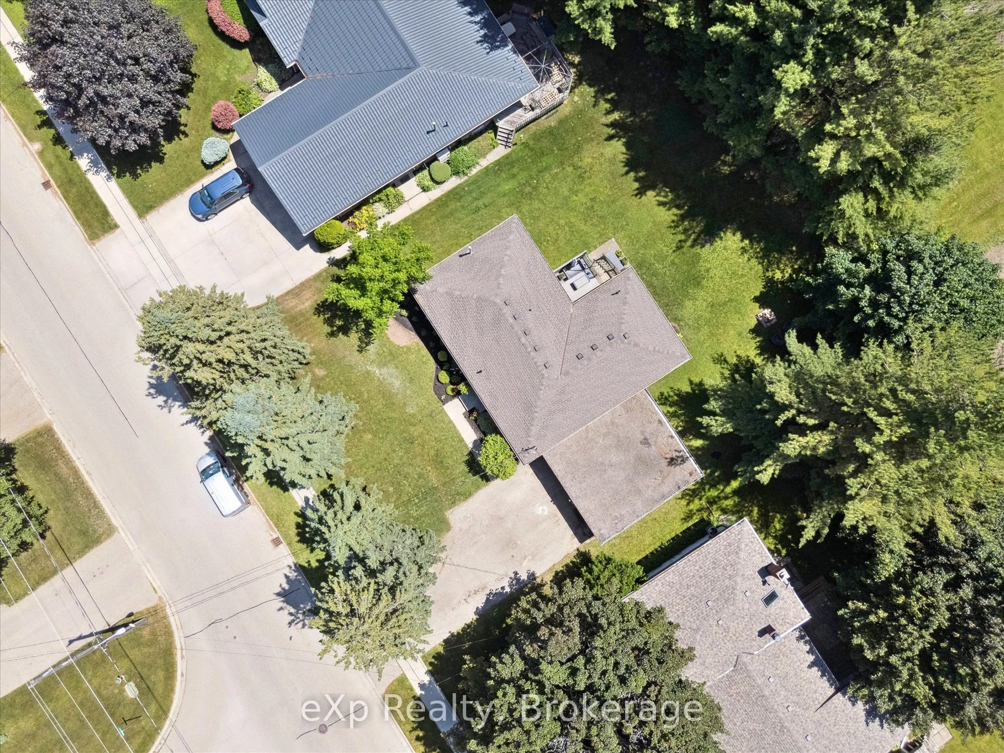 550 Elora Street