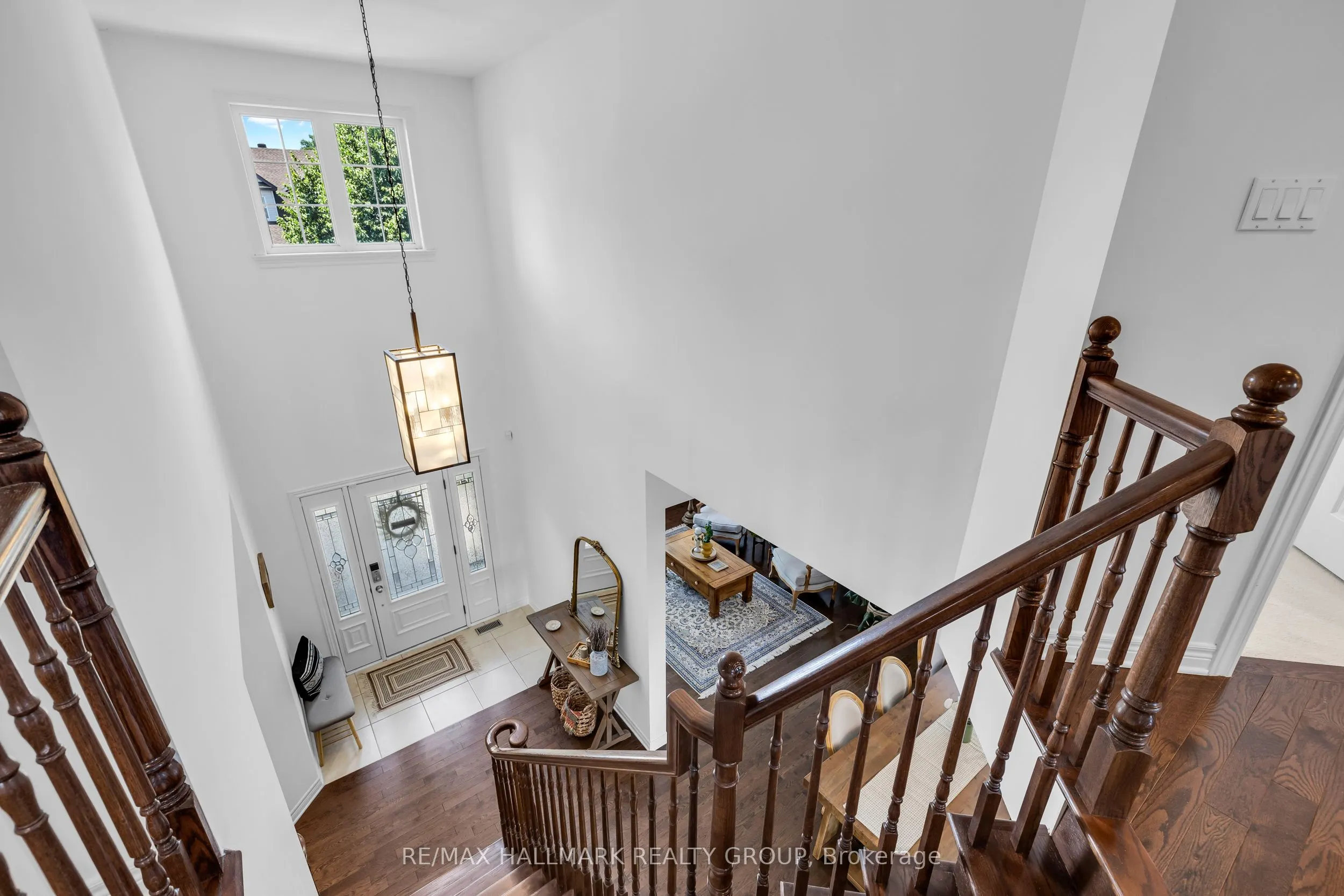 451 LANDSWOOD Way