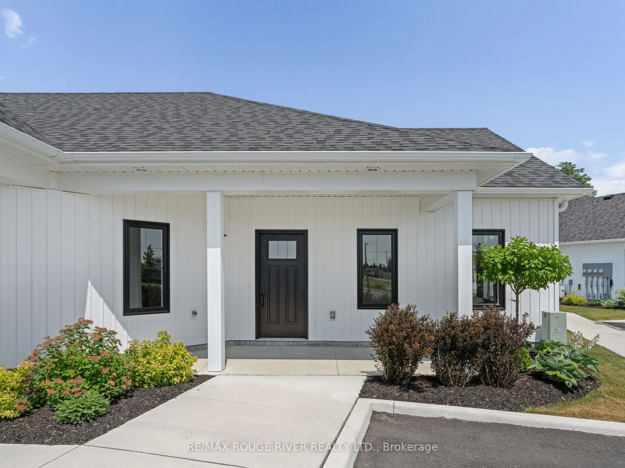 14 MEADOWCREEK Drive, #201
