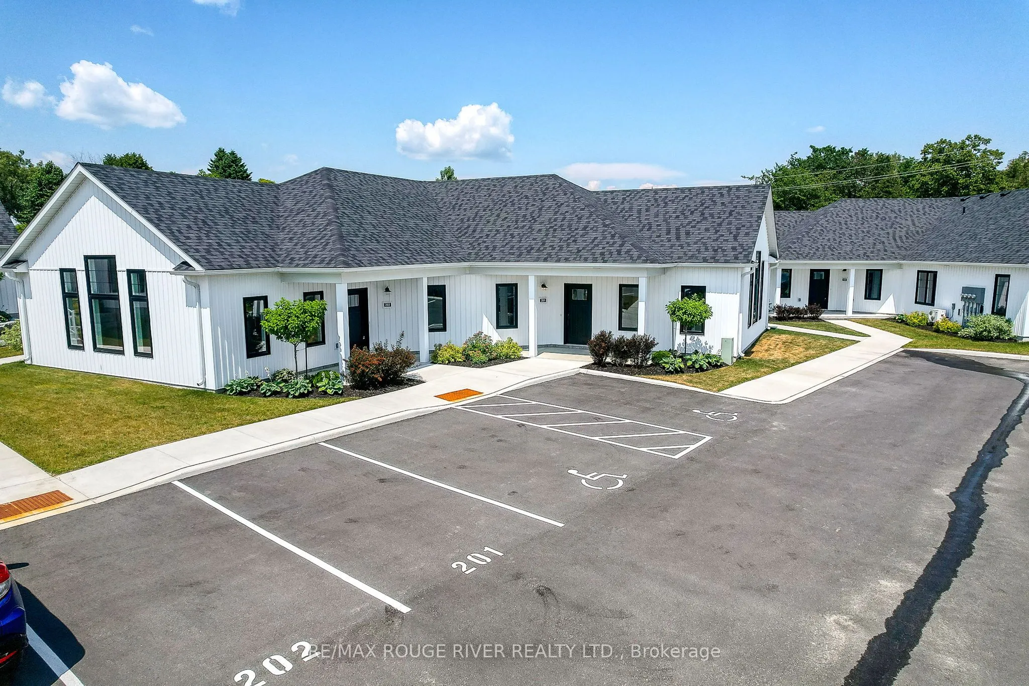 14 MEADOWCREEK Drive, #201