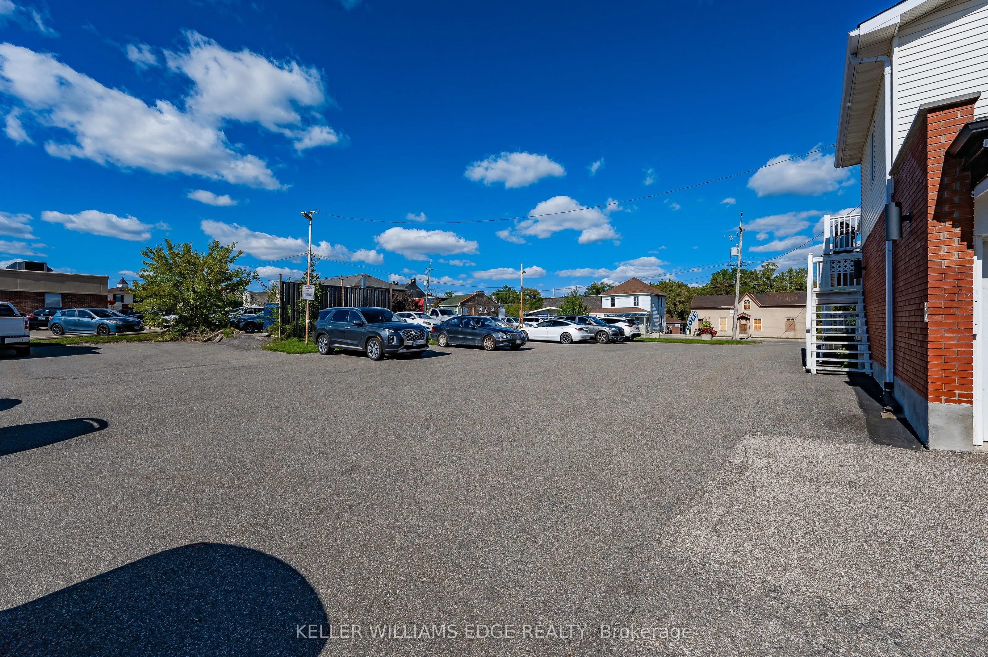 22 Mill Street S