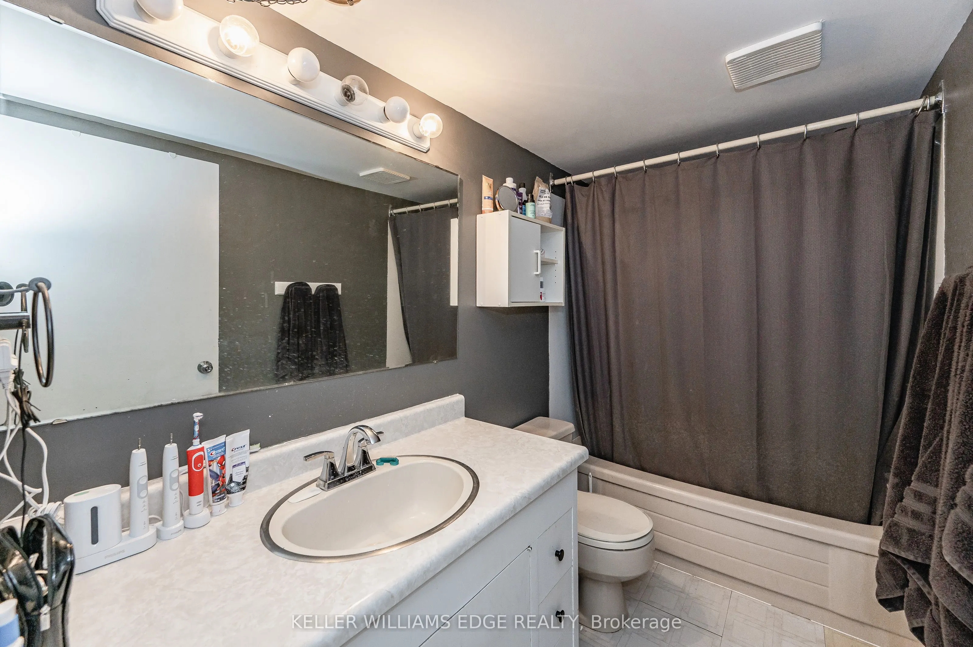22 Mill Street S