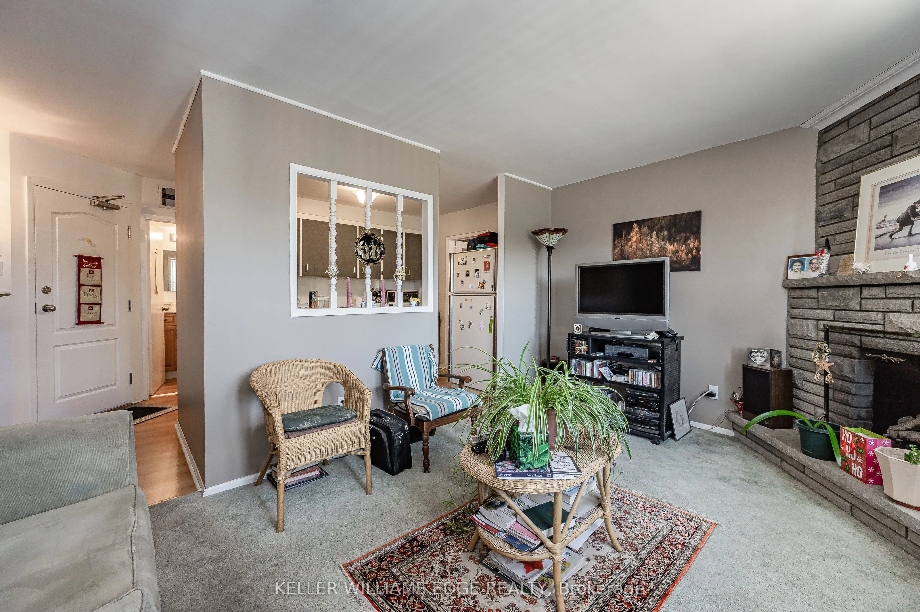 22 Mill Street S