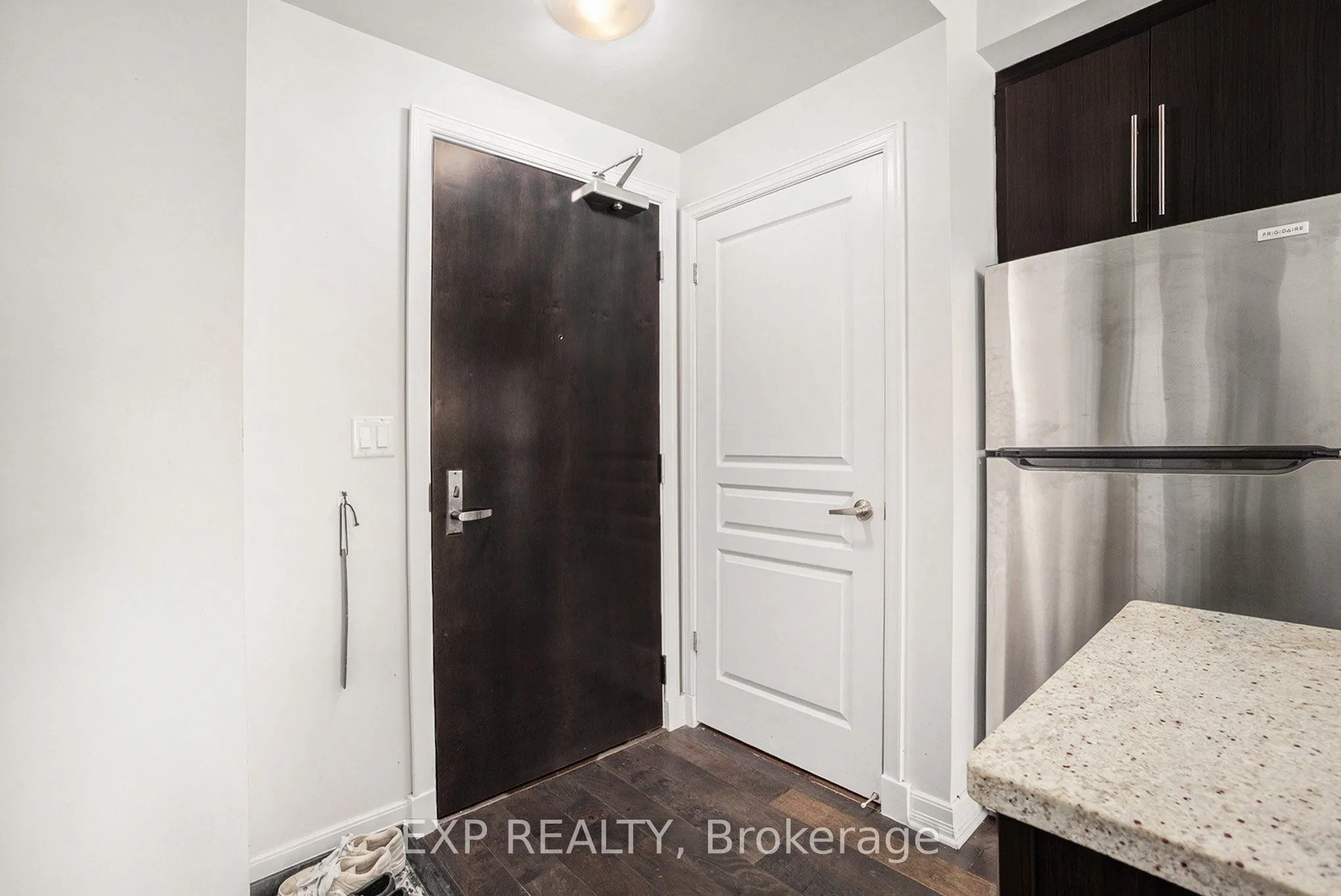 238 Besserer Street, #609