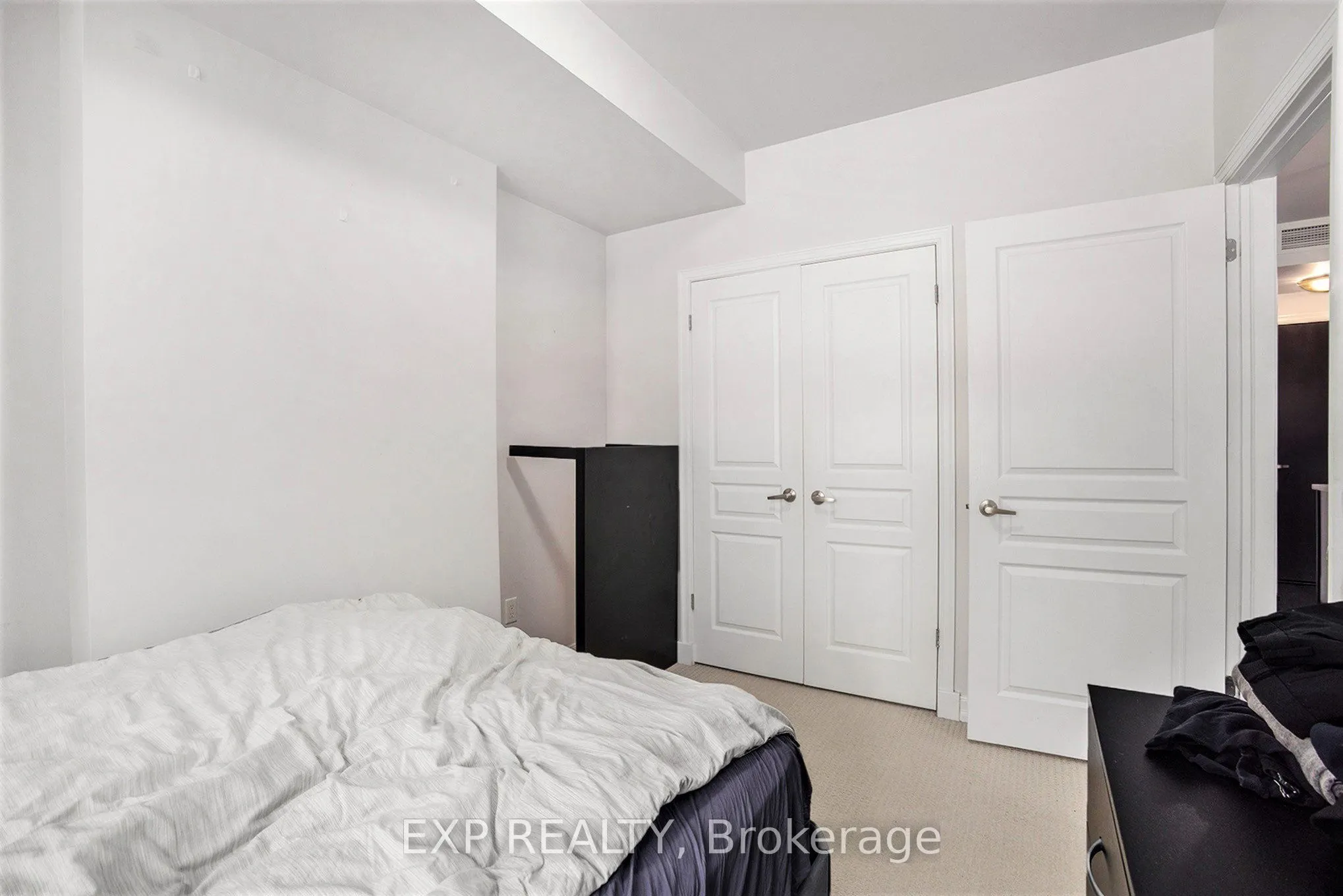 238 Besserer Street, #609