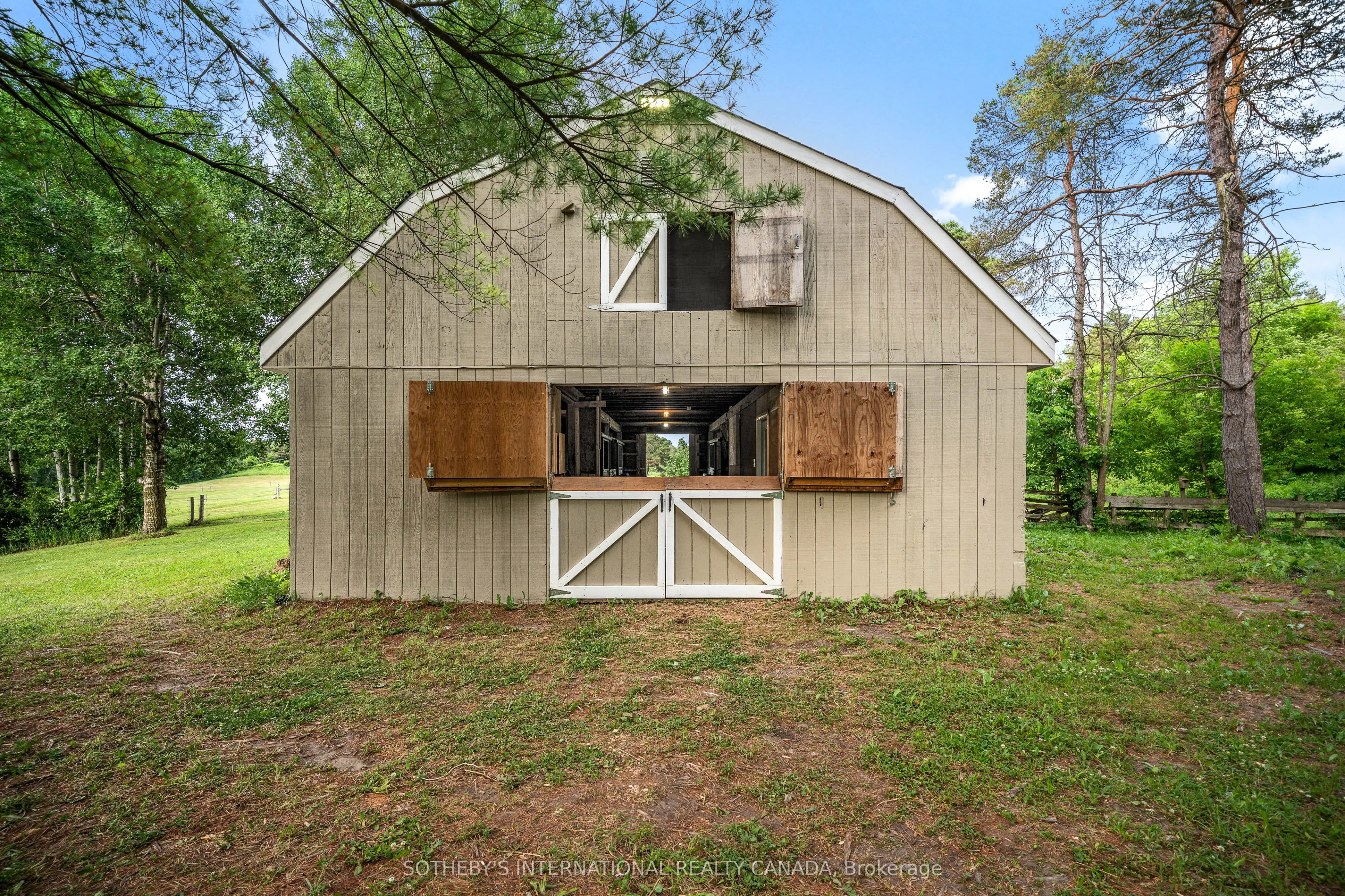 428308 25th Side Road