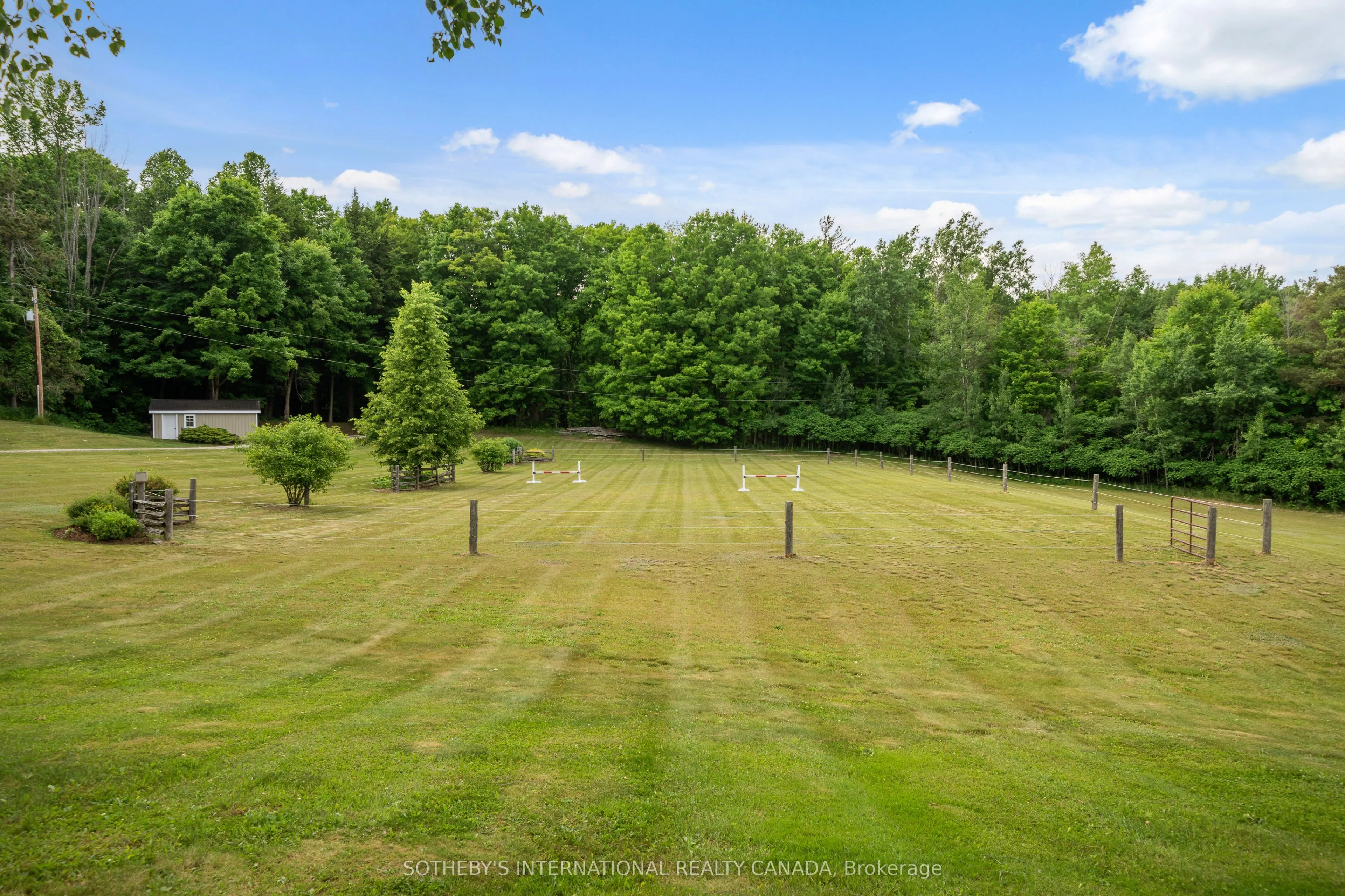 428308 25th Side Road
