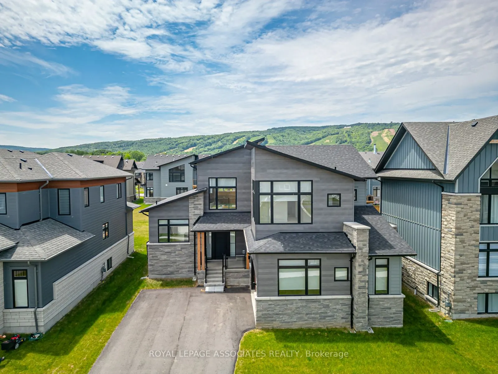 111 Cattail Crescent