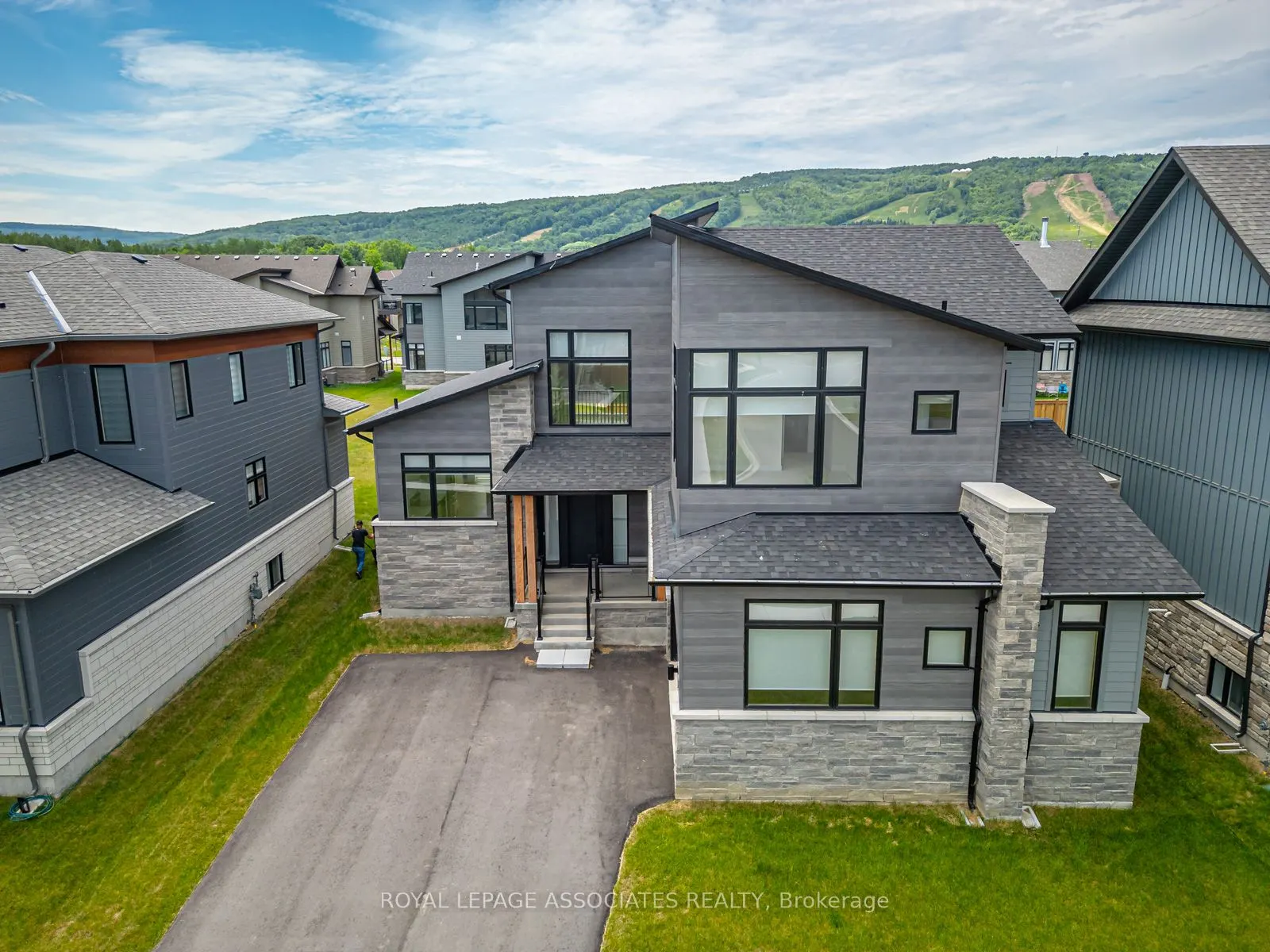 111 Cattail Crescent