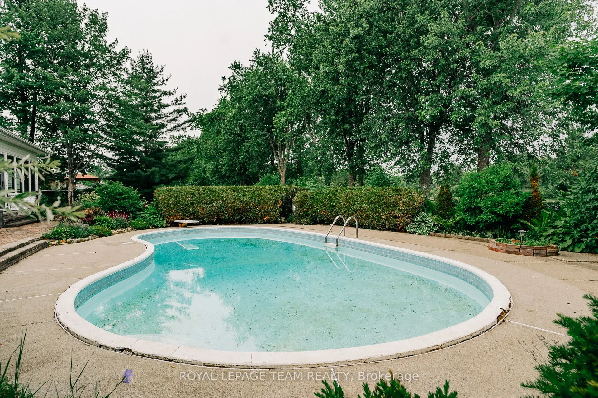 1231 Fairway Drive