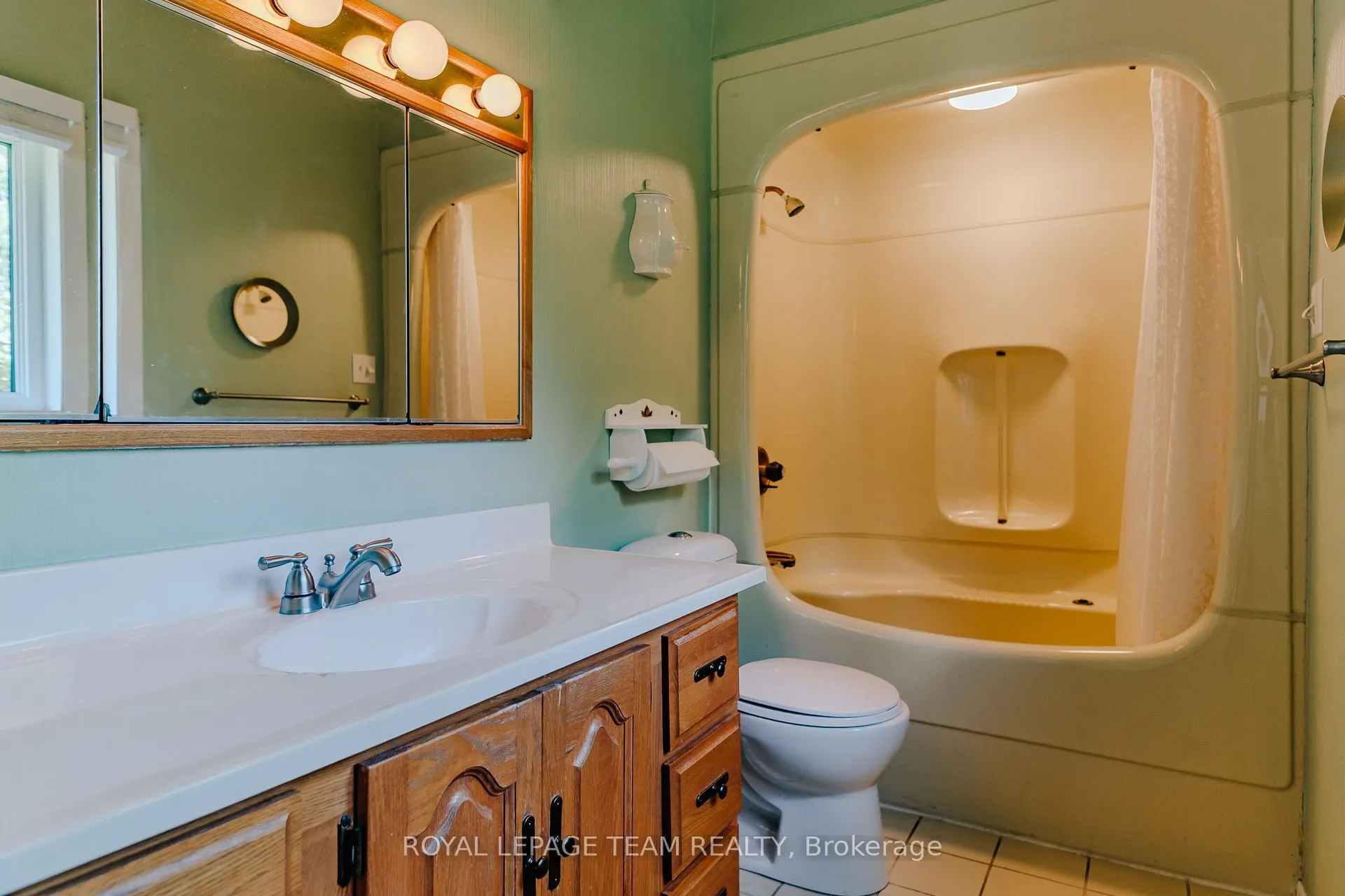 1231 Fairway Drive