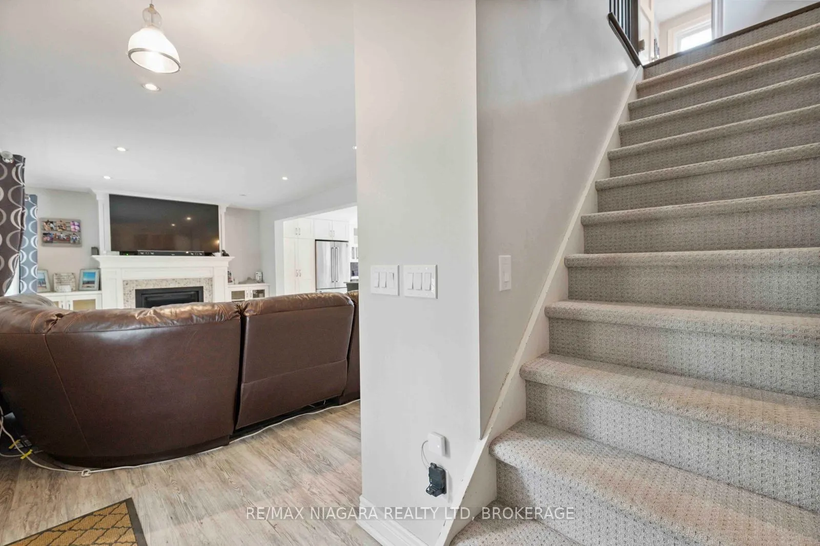 48 Michael Drive S