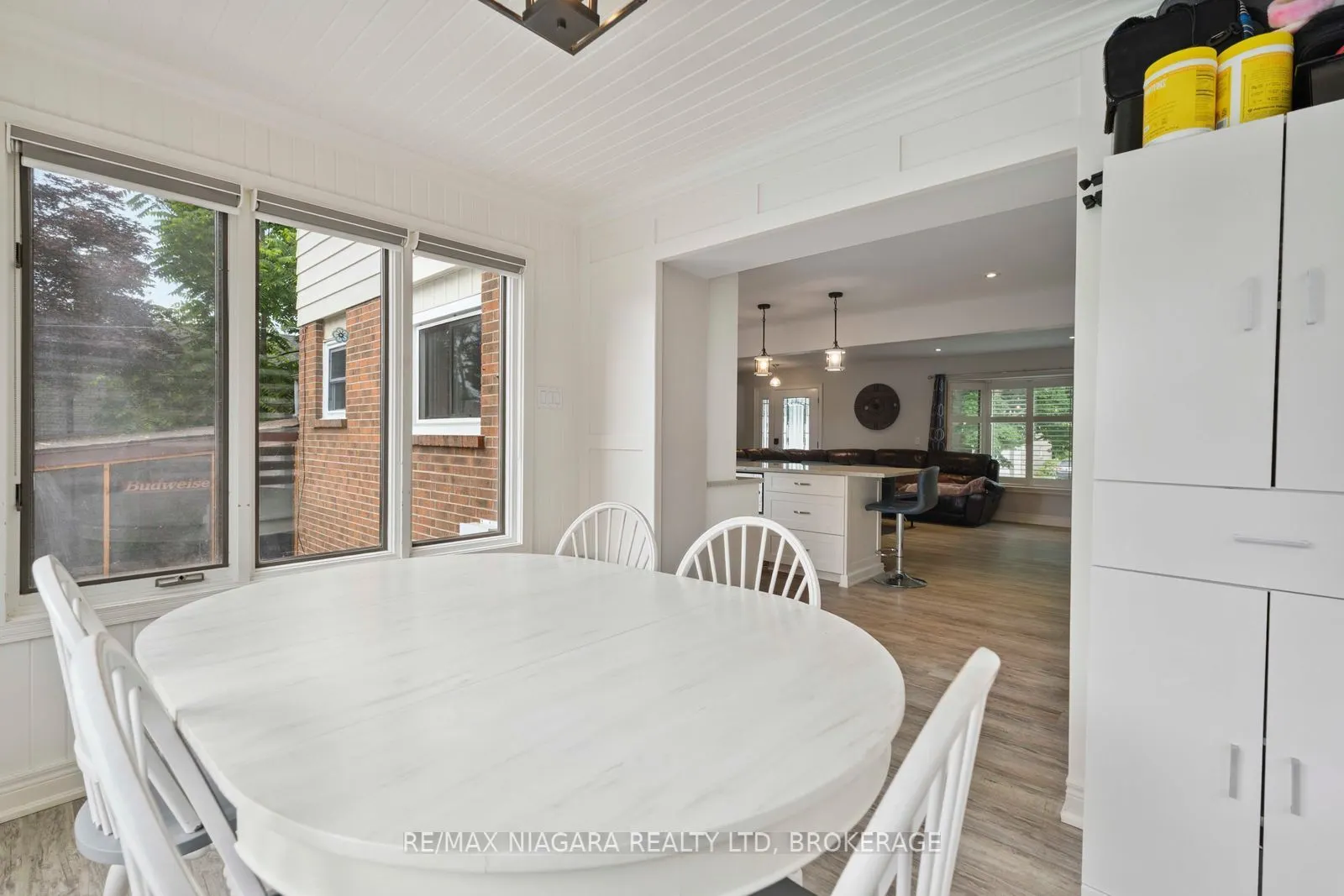 48 Michael Drive S