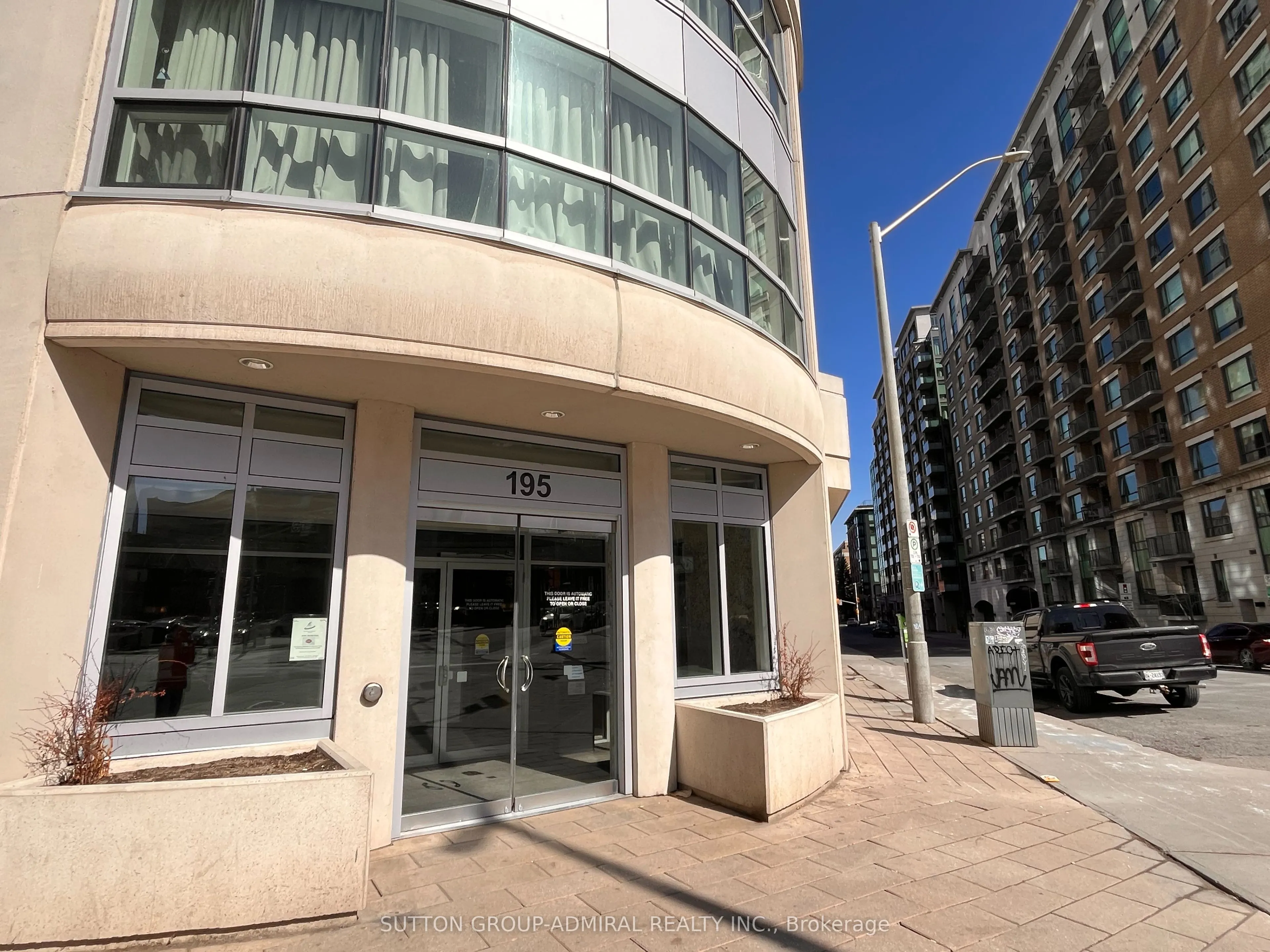 195 Besserer Street S, #803