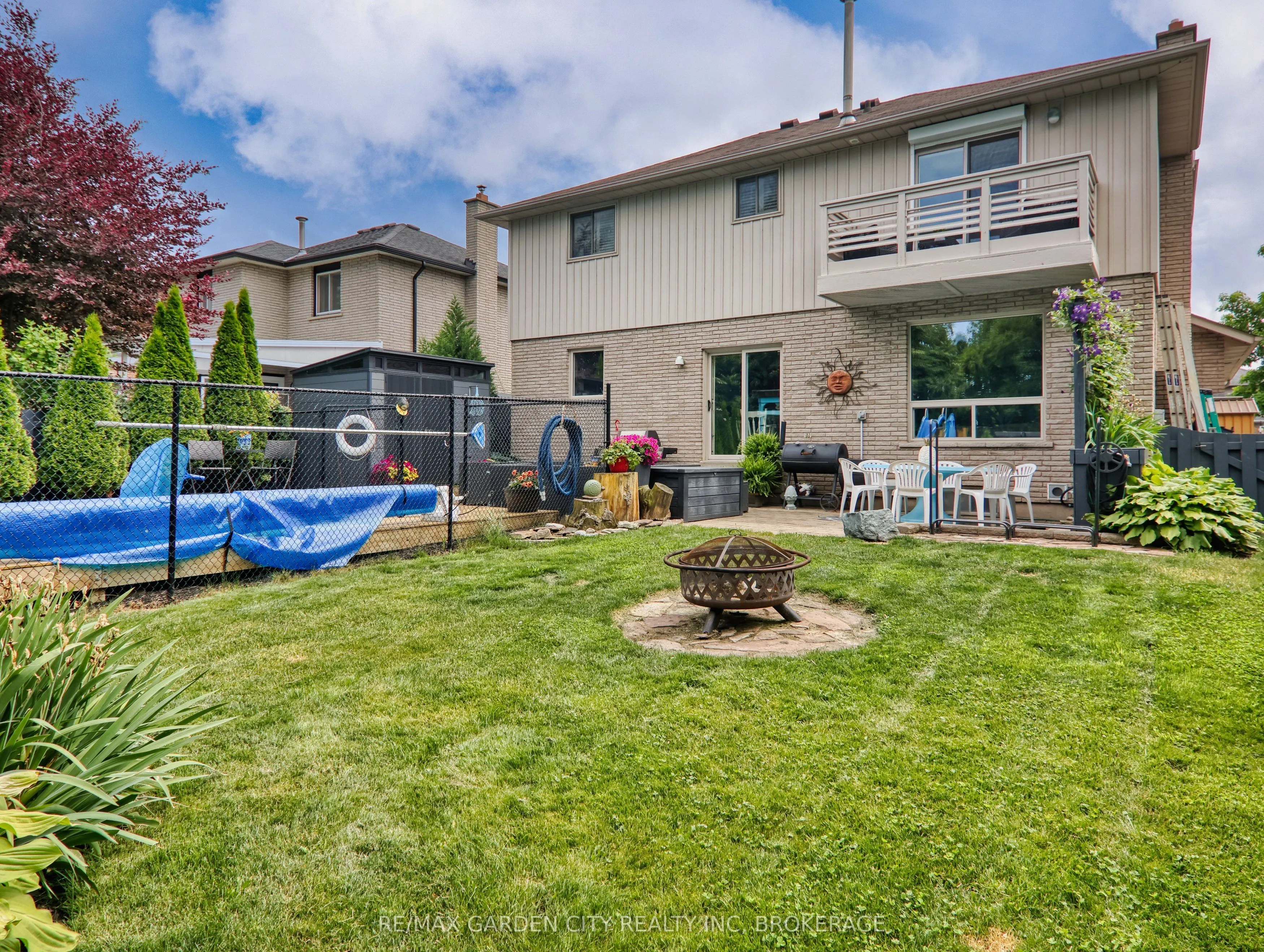 25 Sumner Crescent