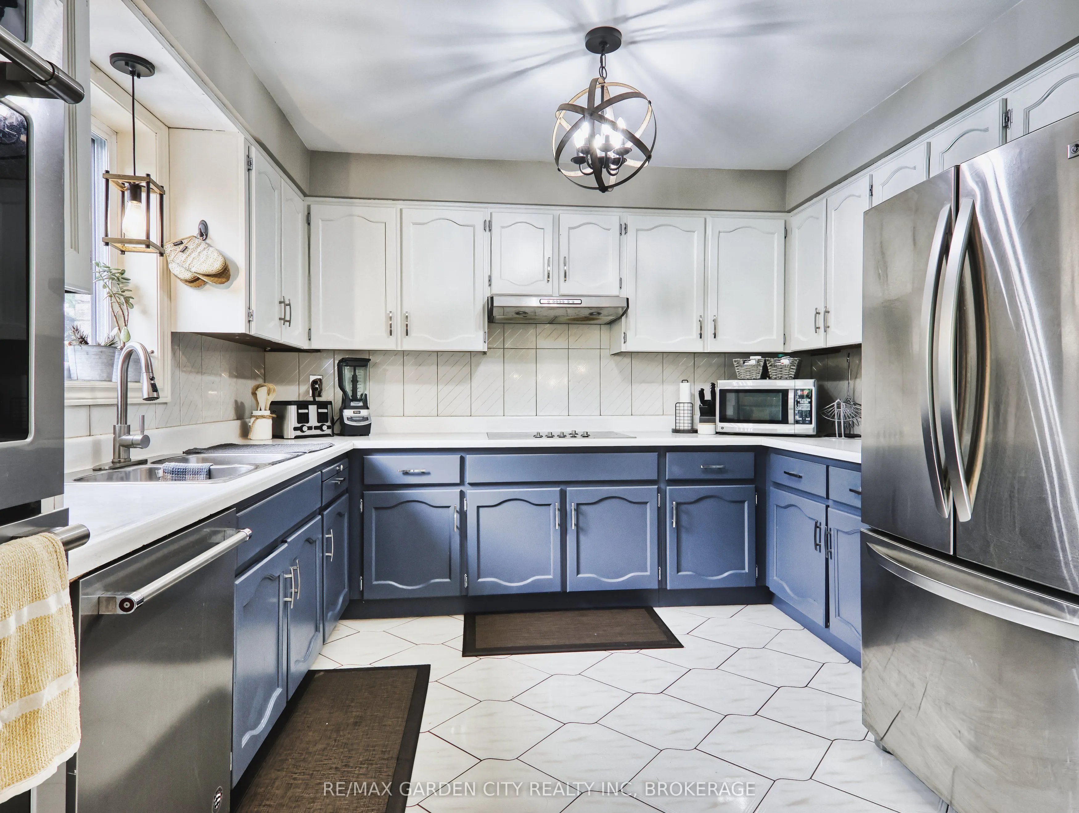 25 Sumner Crescent