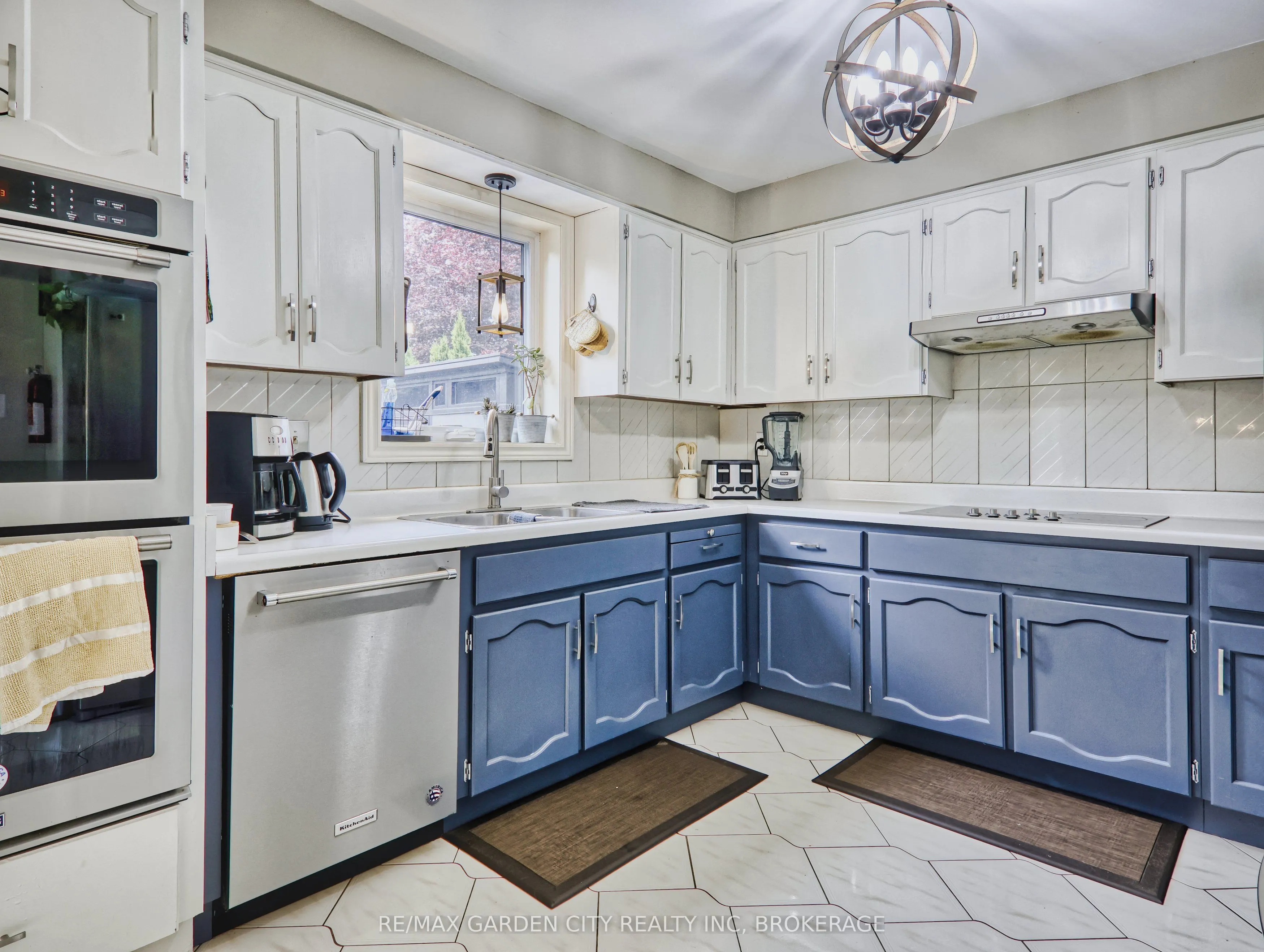 25 Sumner Crescent