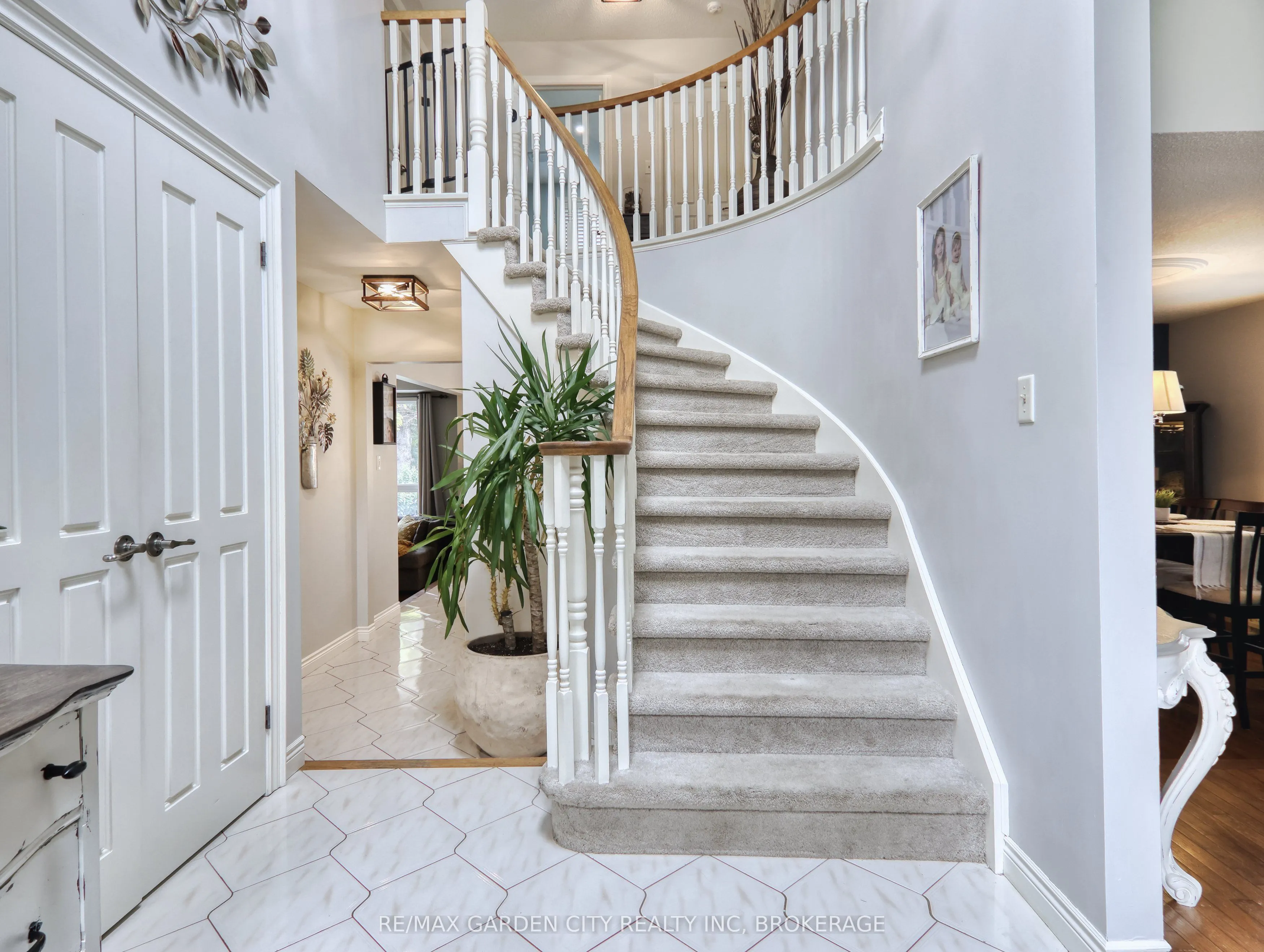 25 Sumner Crescent