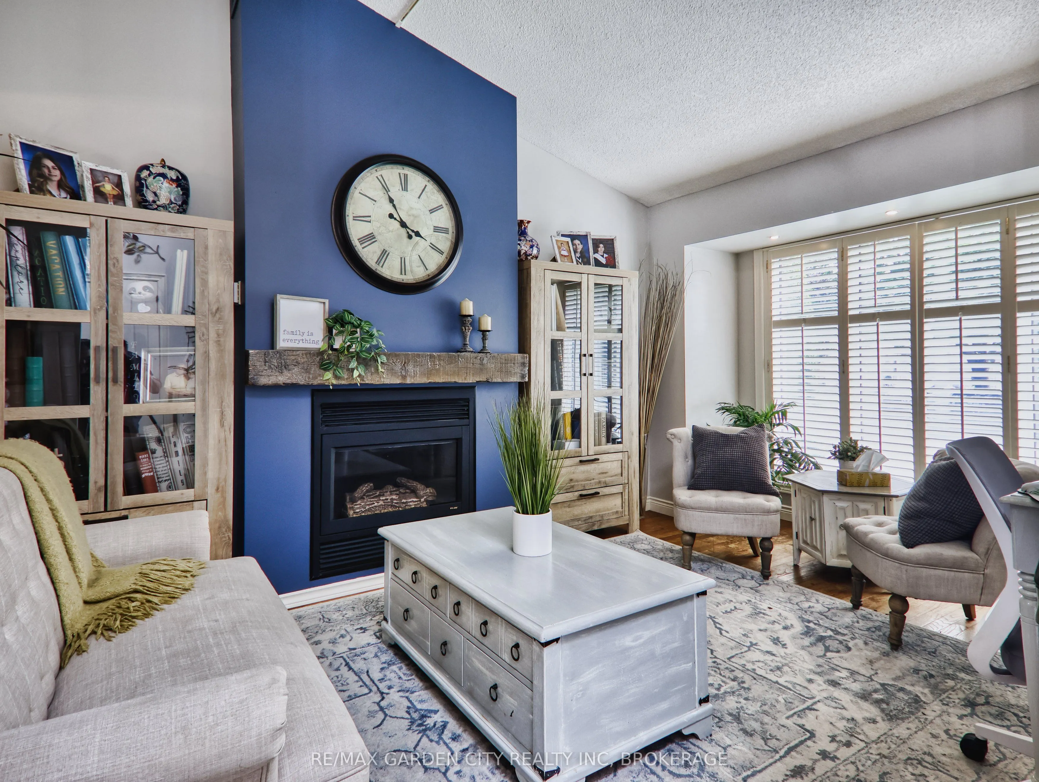 25 Sumner Crescent