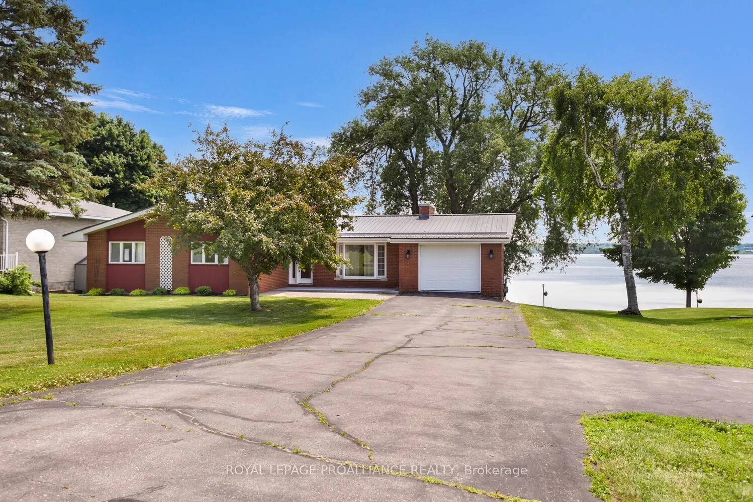 1675 County Rd 2 Road W
