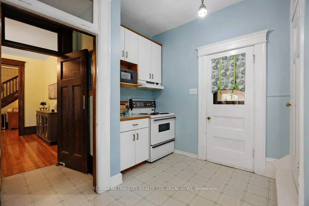 154 Quarry Avenue