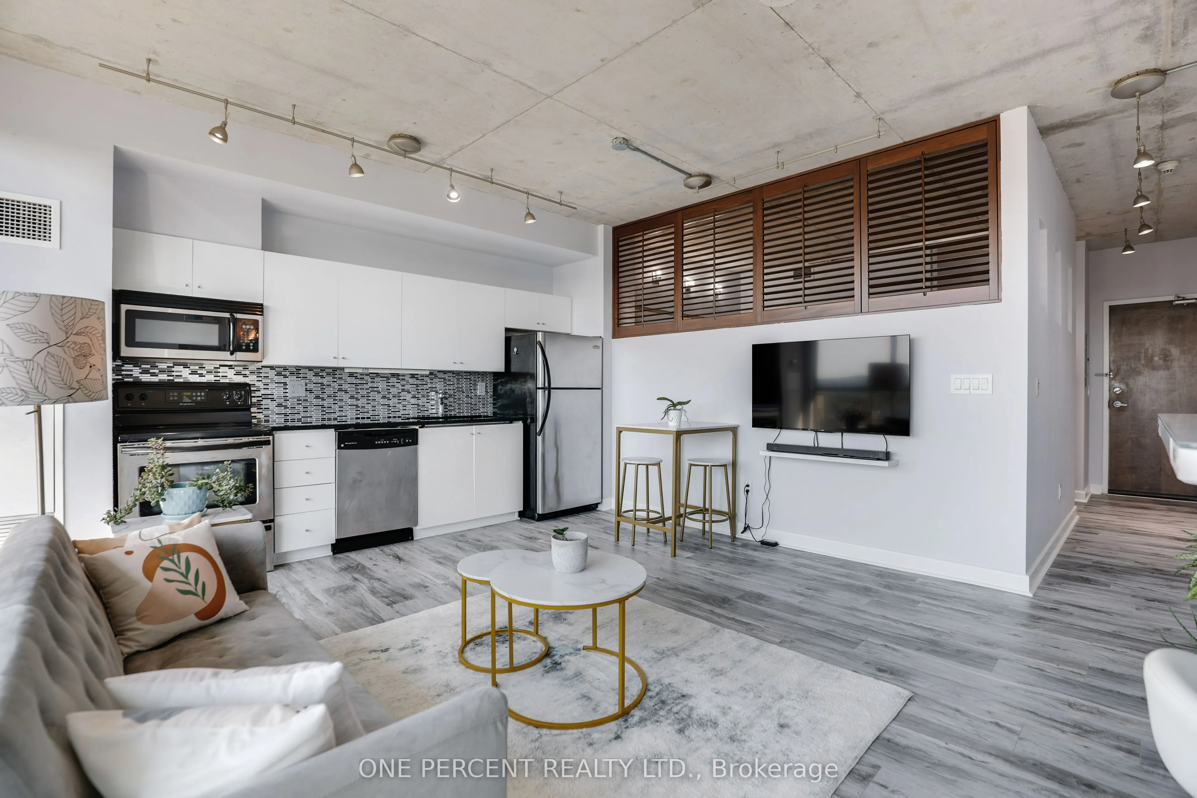 180 York Street, #904