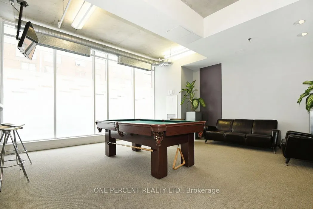 180 York Street, #904
