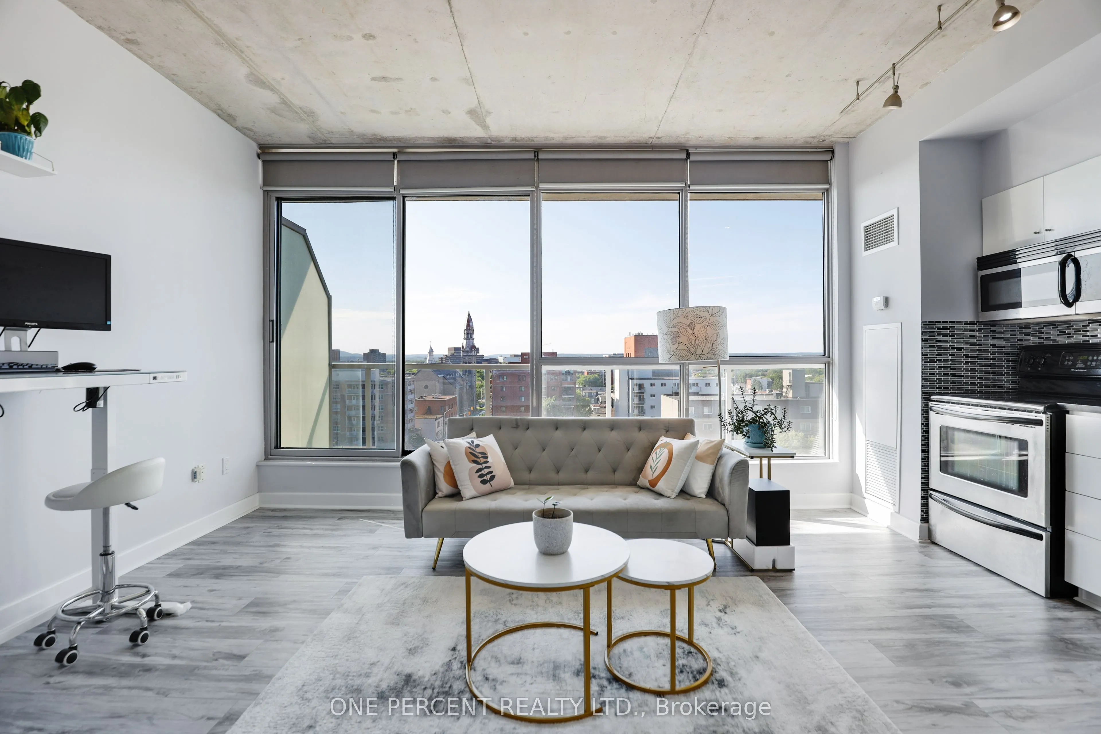 180 York Street, #904