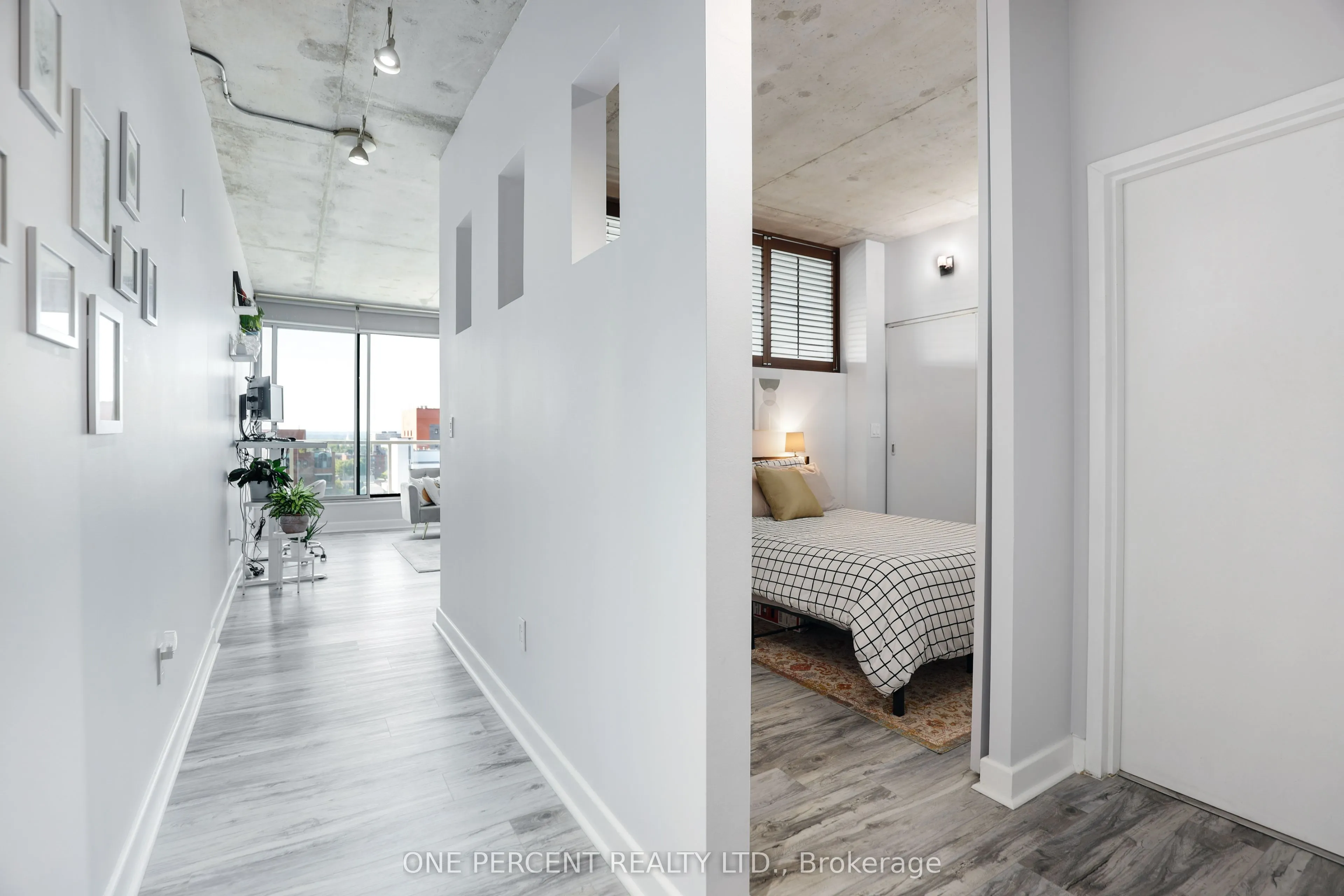 180 York Street, #904