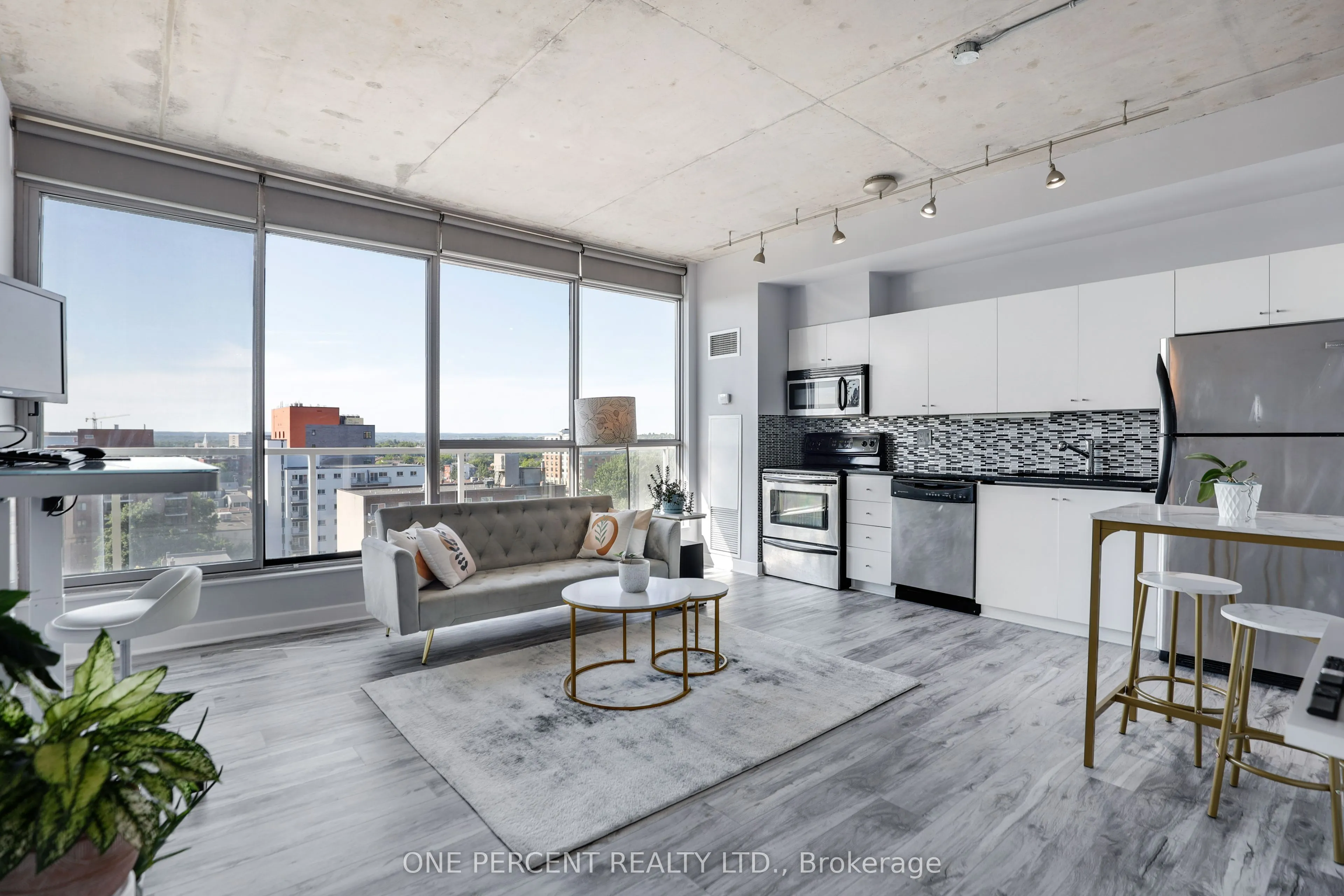 180 York Street, #904