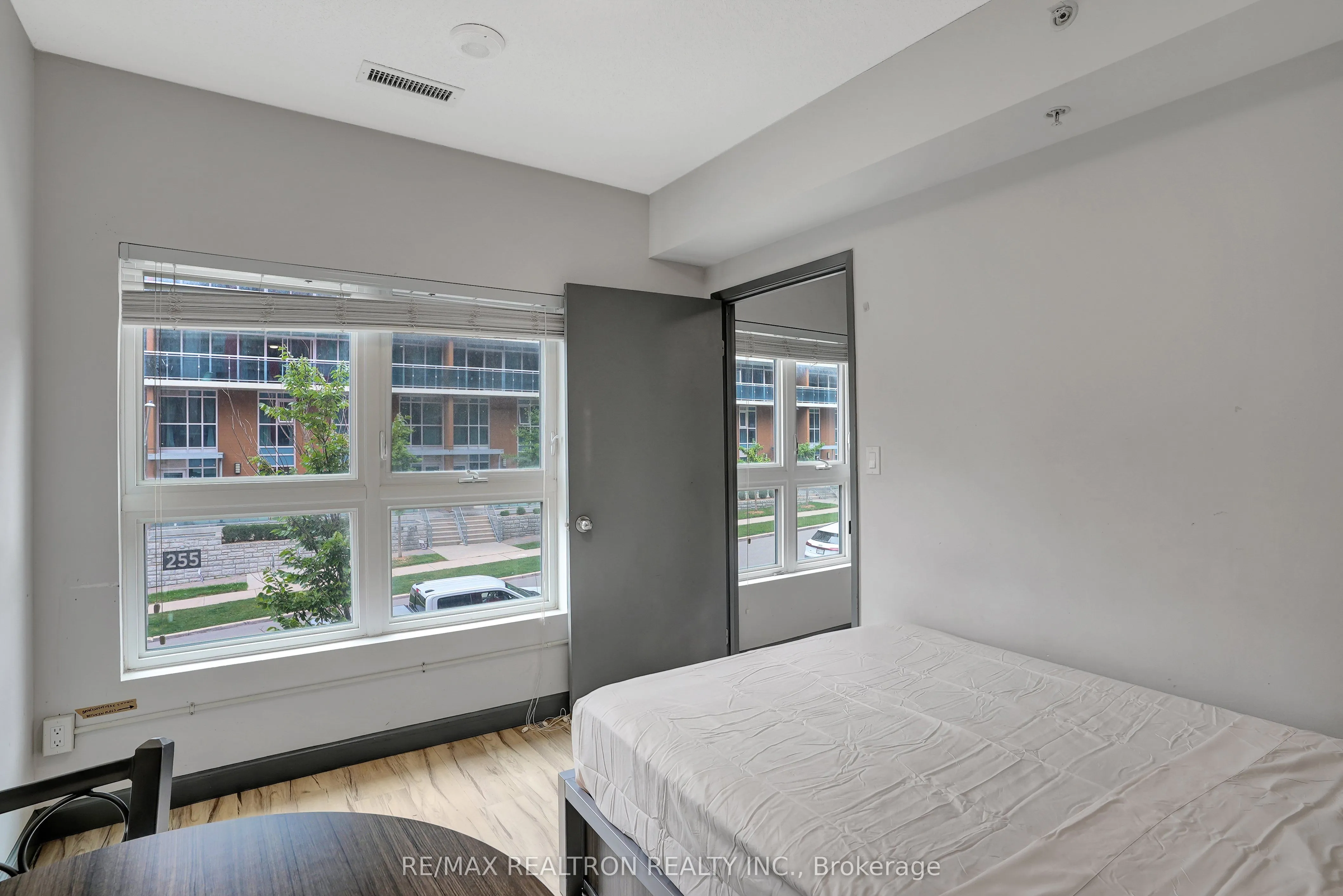 258B Sunview Street, #228