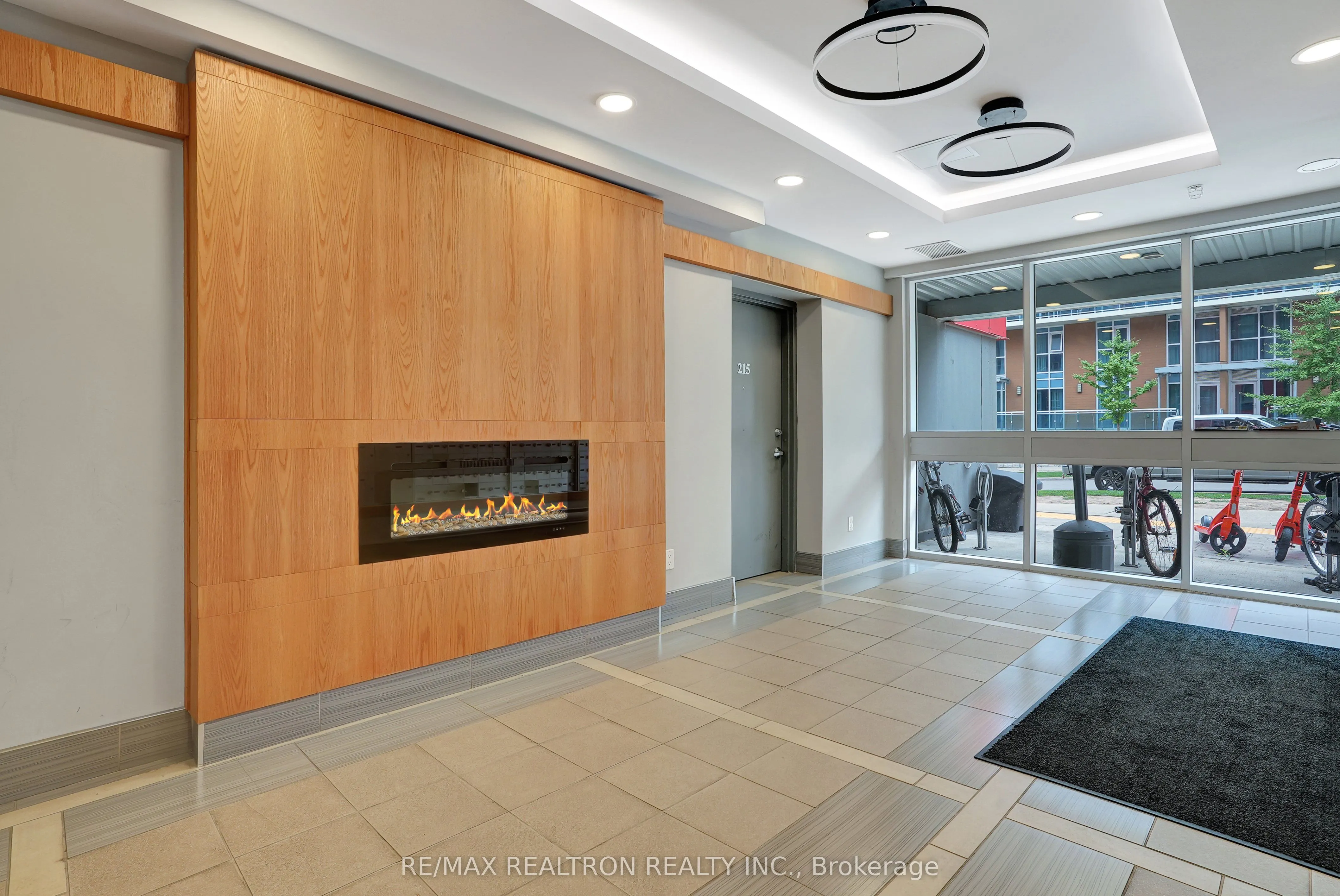 258B Sunview Street, #228