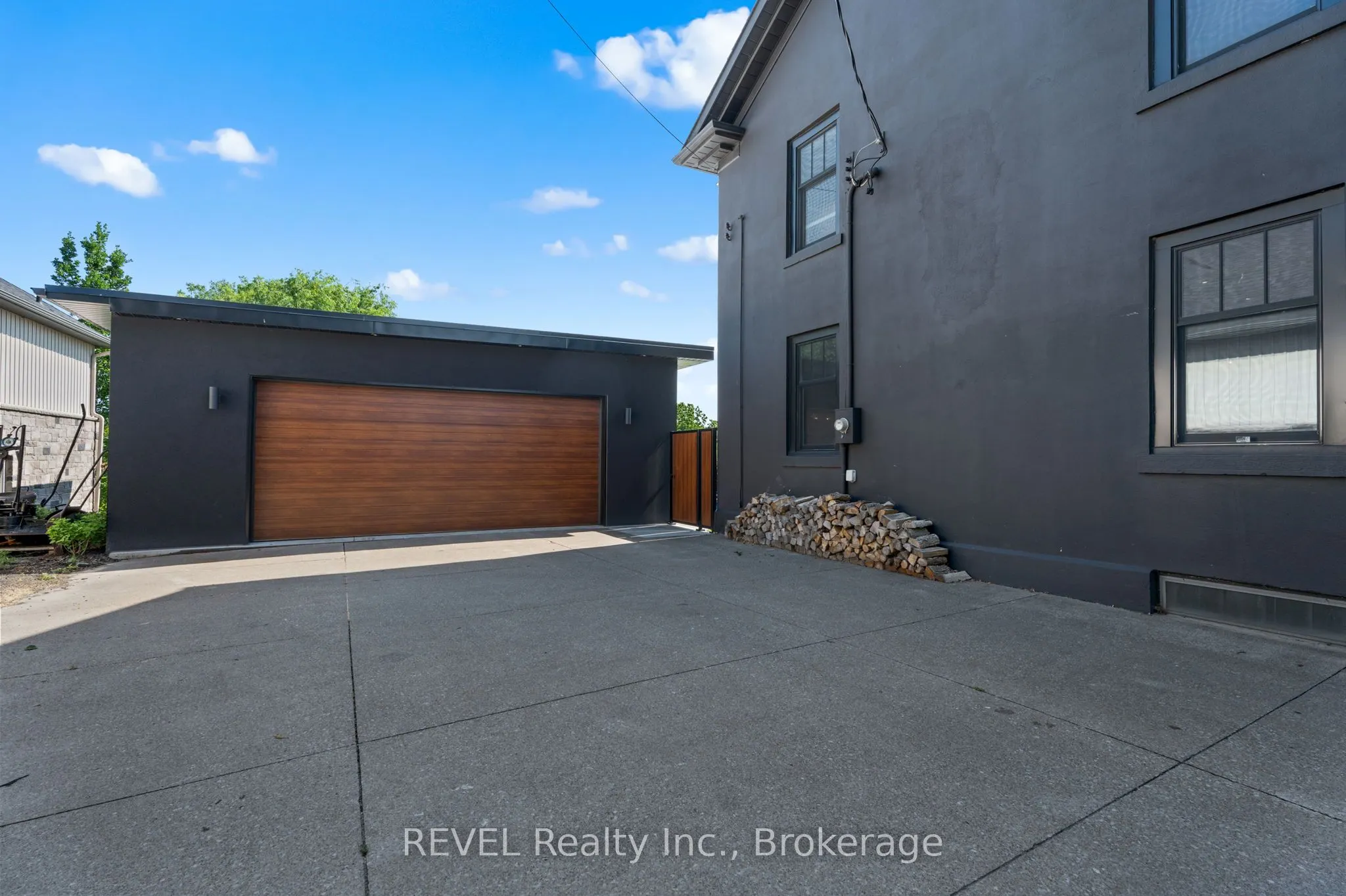 3543 King Street