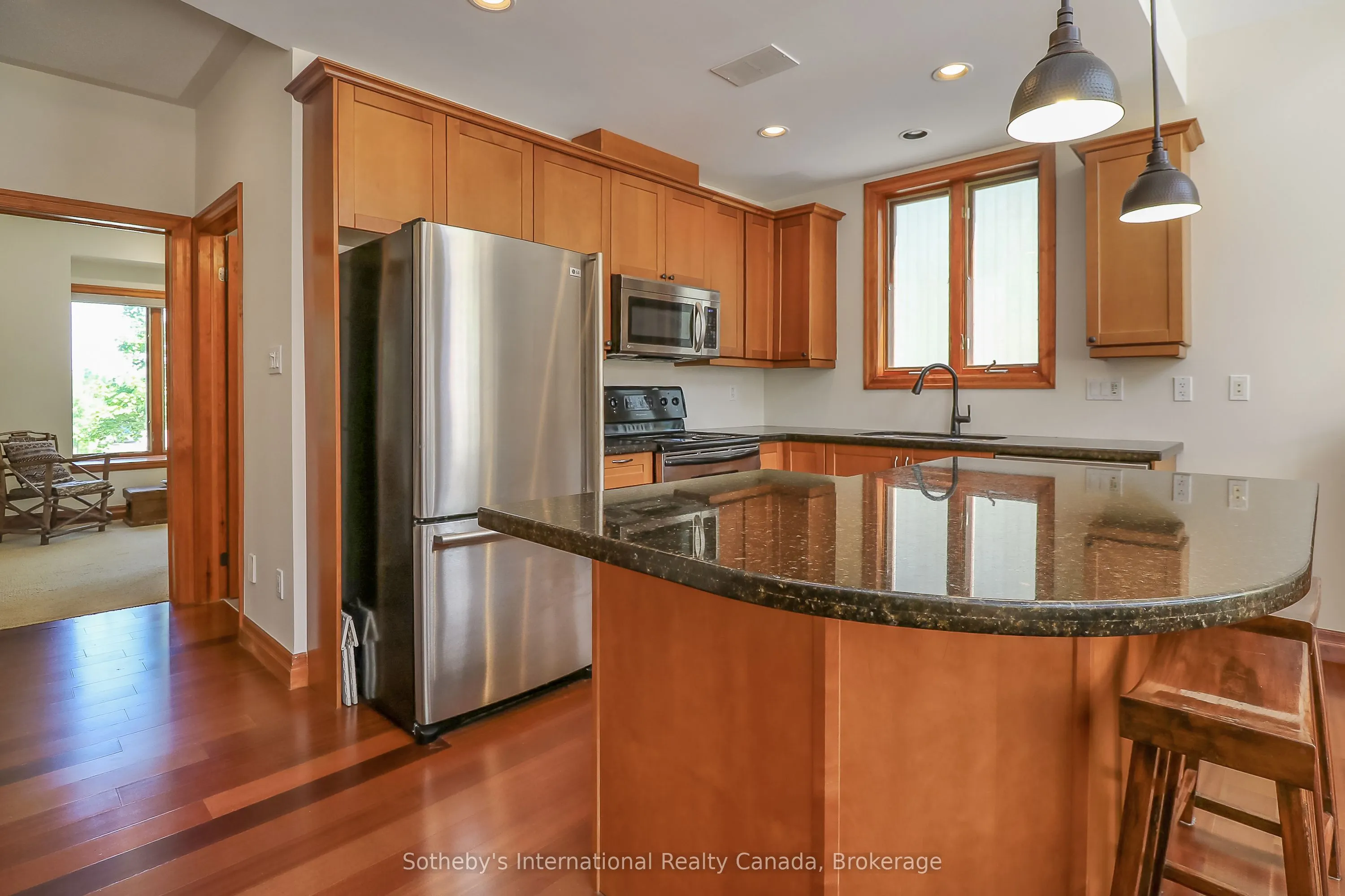 224 Blueski George Crescent, #16
