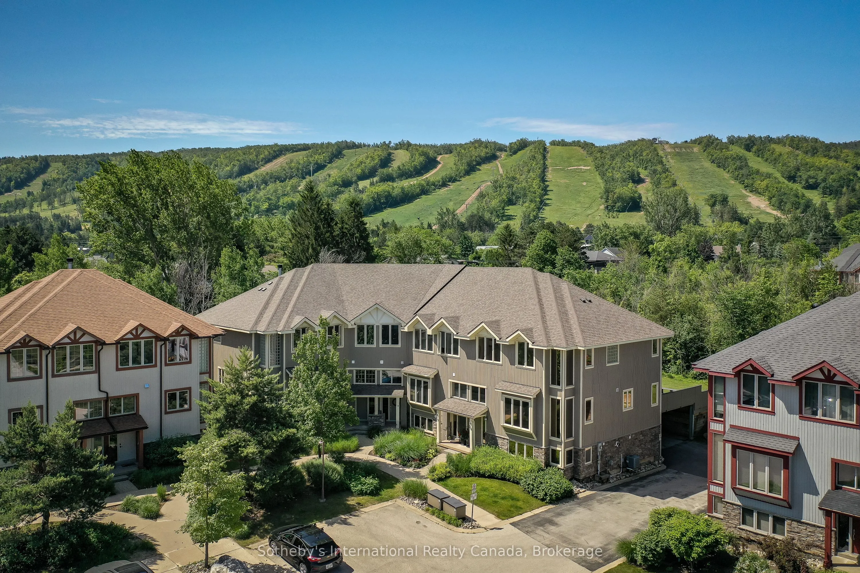 224 Blueski George Crescent, #16