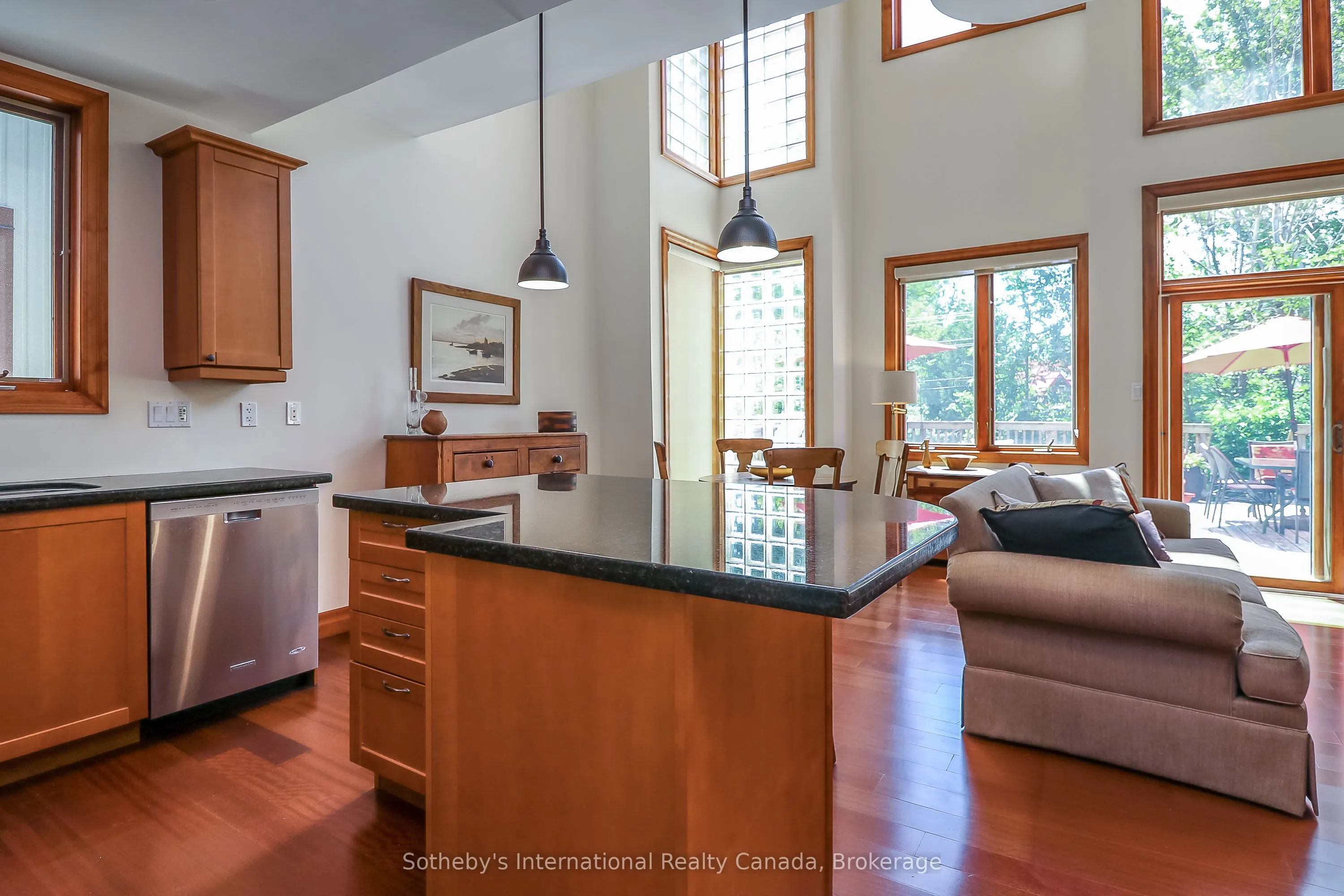 224 Blueski George Crescent, #16