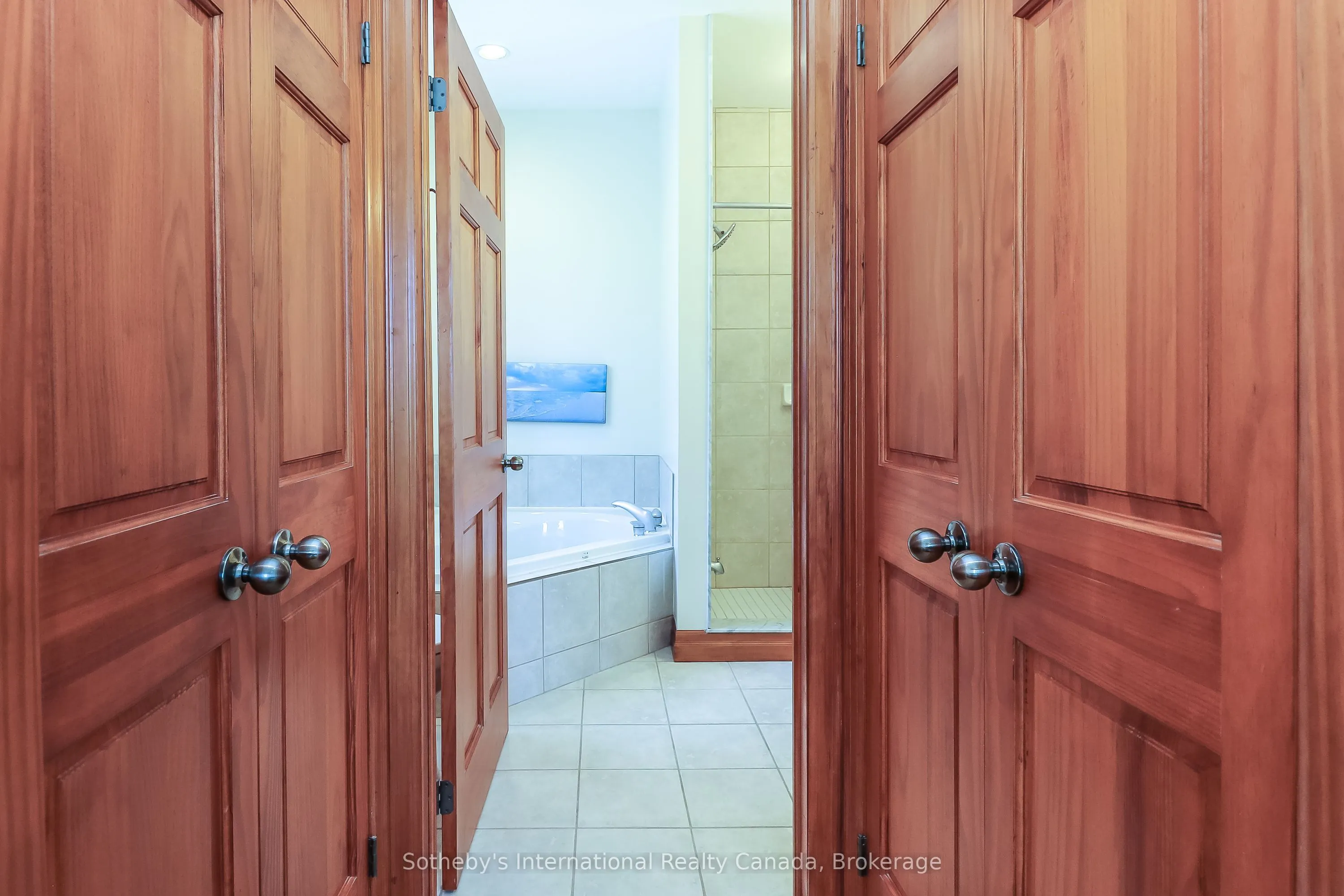 224 Blueski George Crescent, #16