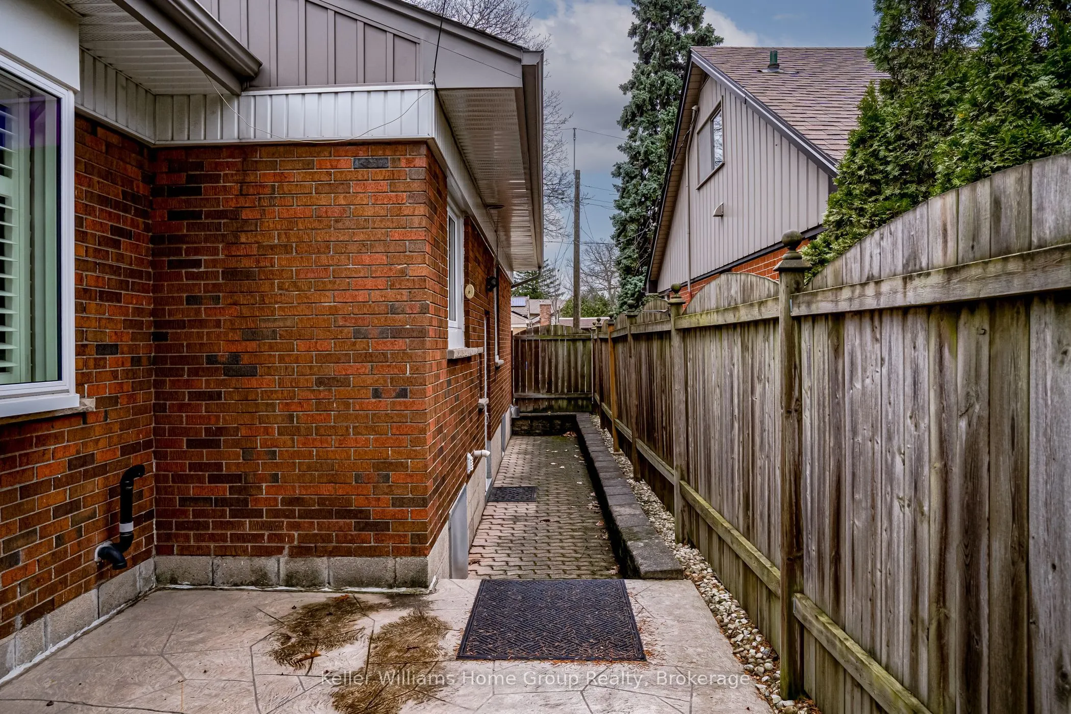 50 Edgewood Avenue