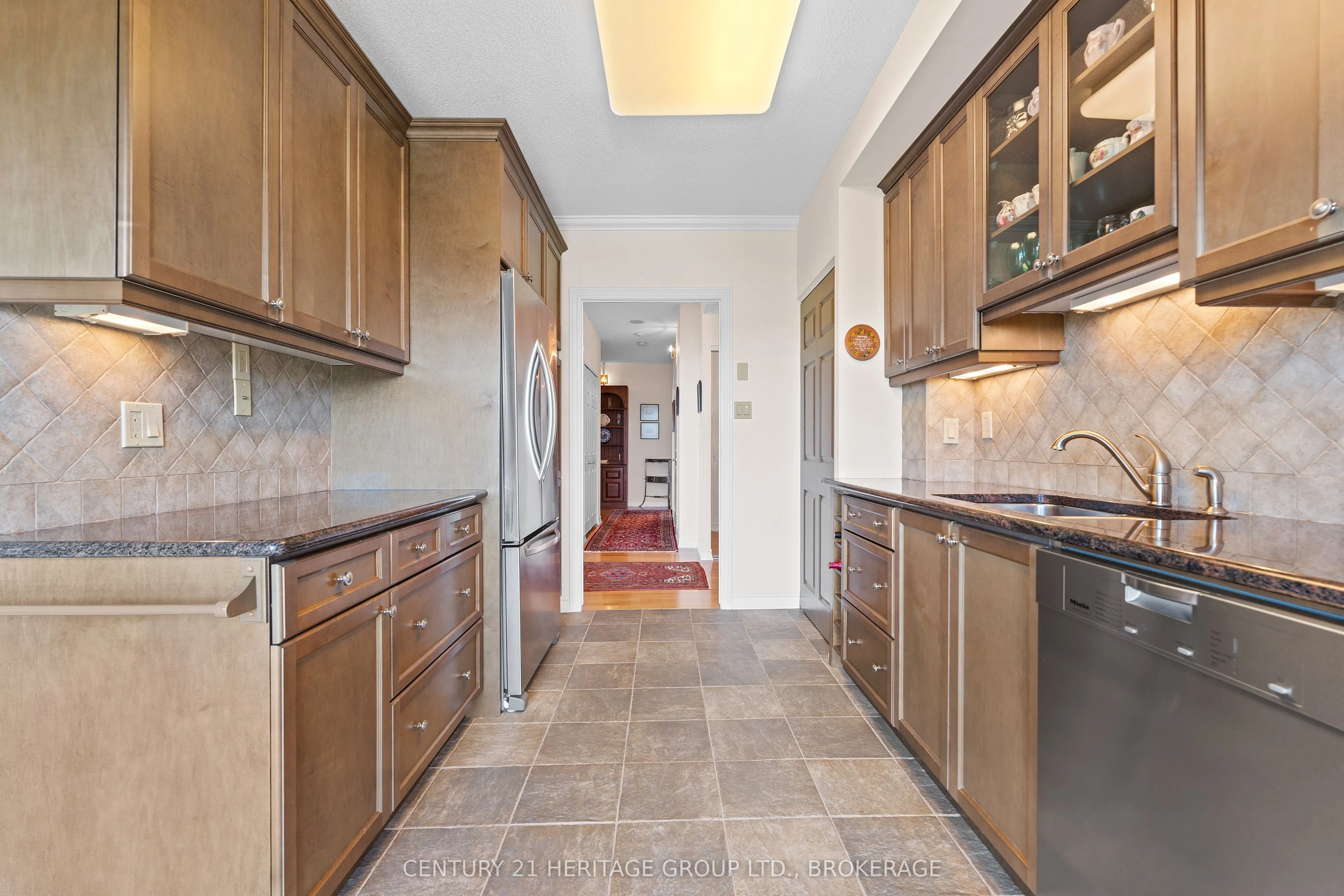 1000 King Street W, #1404